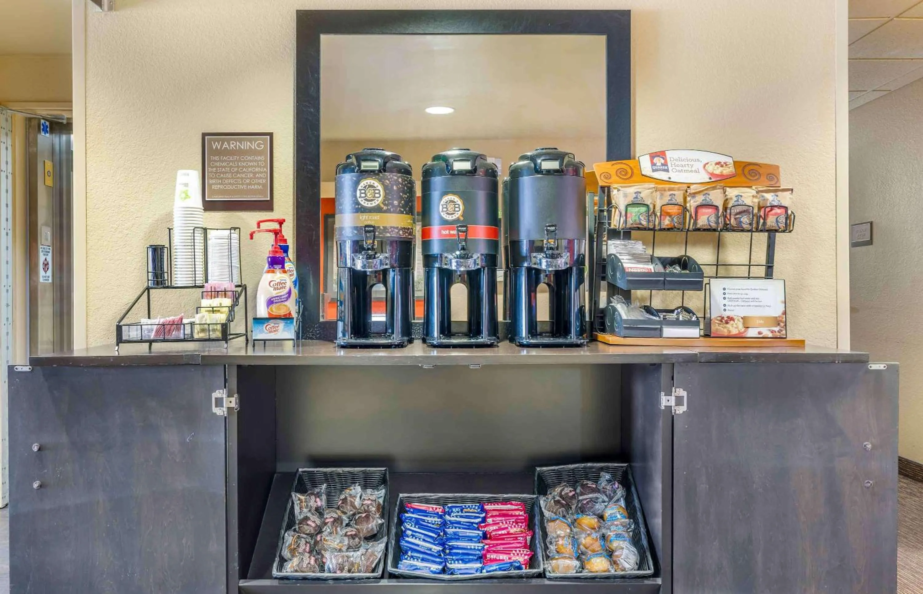 Breakfast in Extended Stay America Suites - Temecula - Wine Country