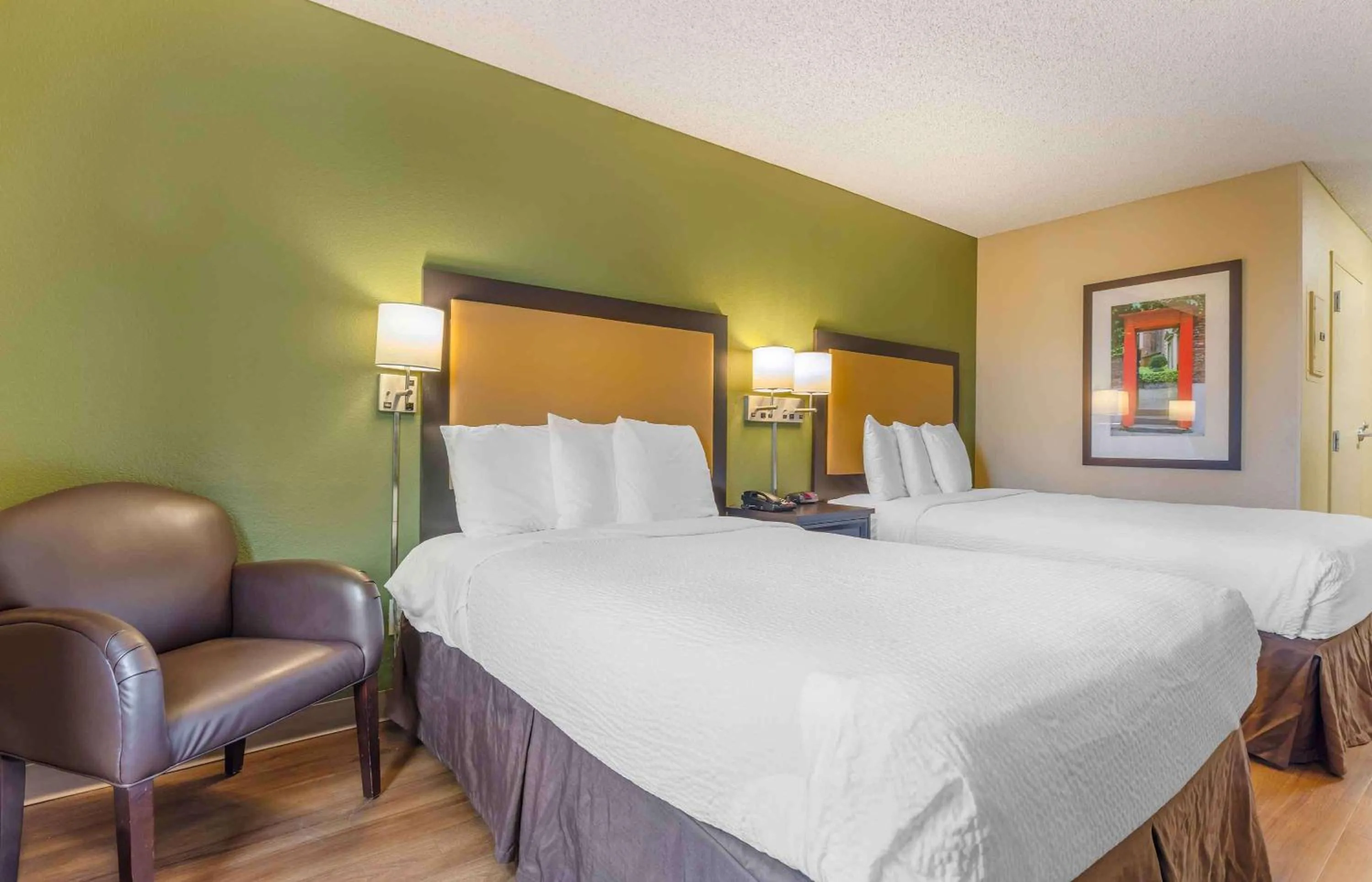 Bedroom, Bed in Extended Stay America Suites - Temecula - Wine Country