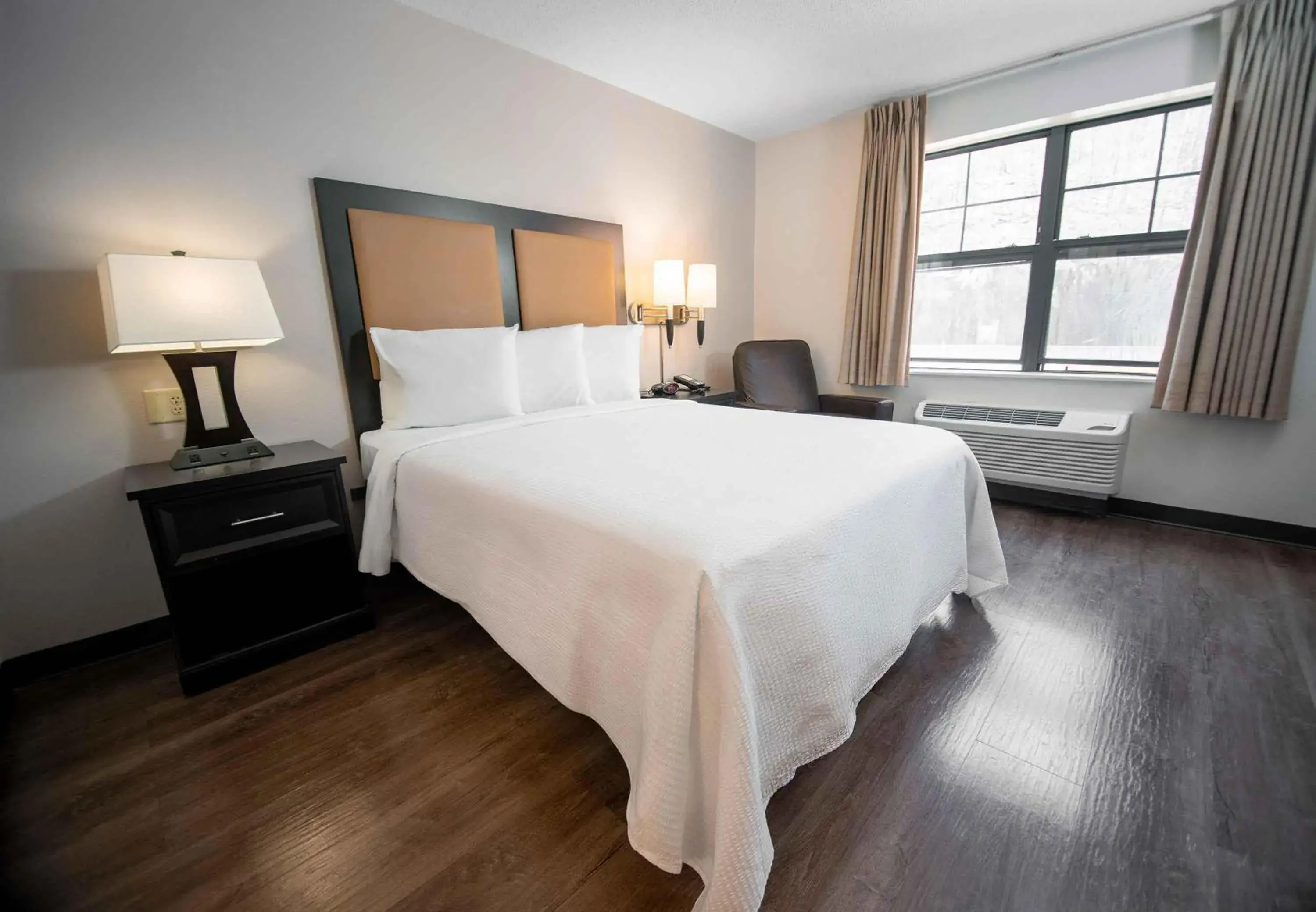 Queen Studio - Non-Smoking in Extended Stay America Suites - San Diego - Mission Valley - Stadium Queen Studio - Non-Smoking in Extended Stay America Suites - San Diego - Mission Valley - Stadium