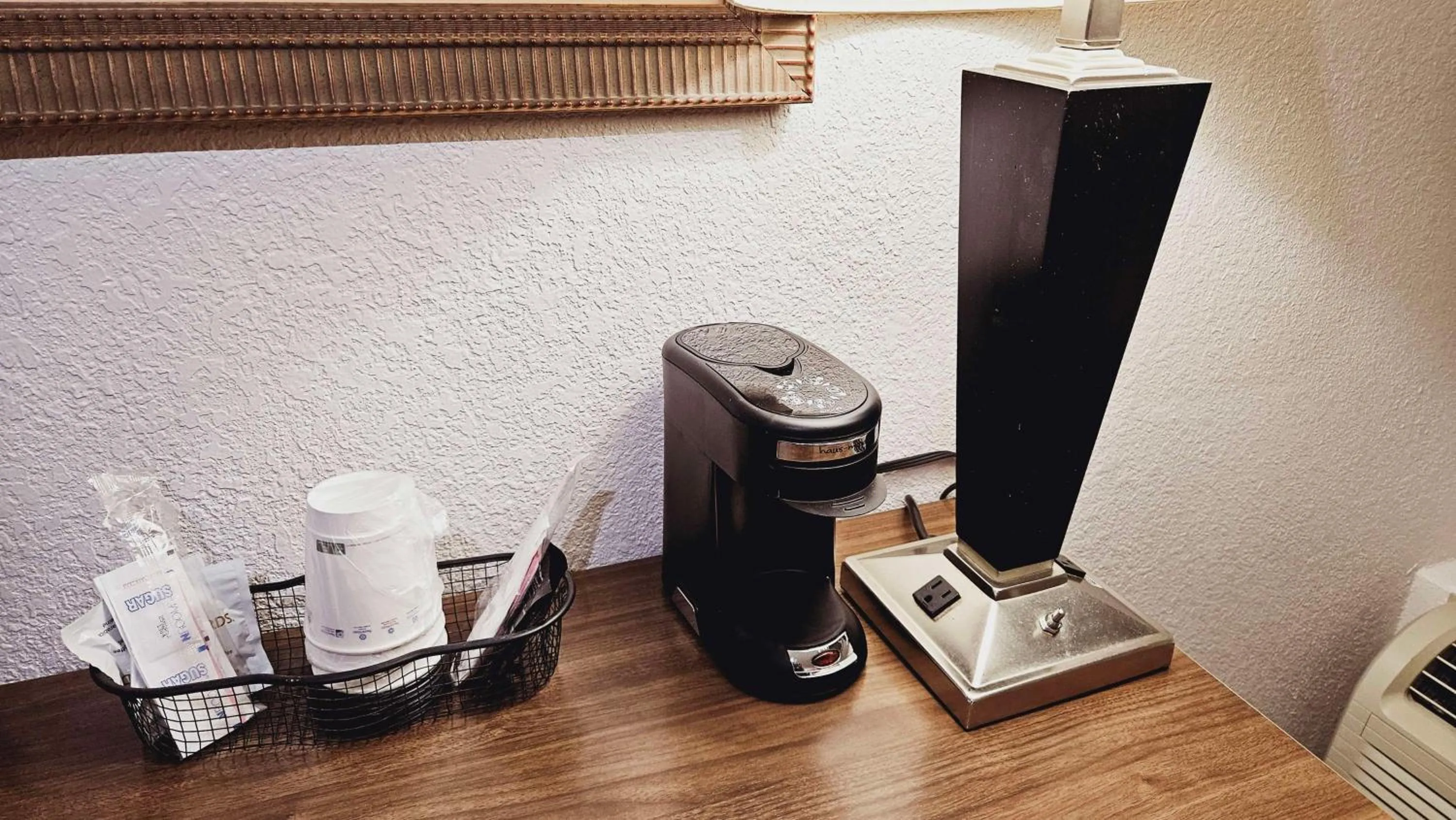 Bedroom in Best Western Hopkinsville KY - BRAND NEW ROOMS