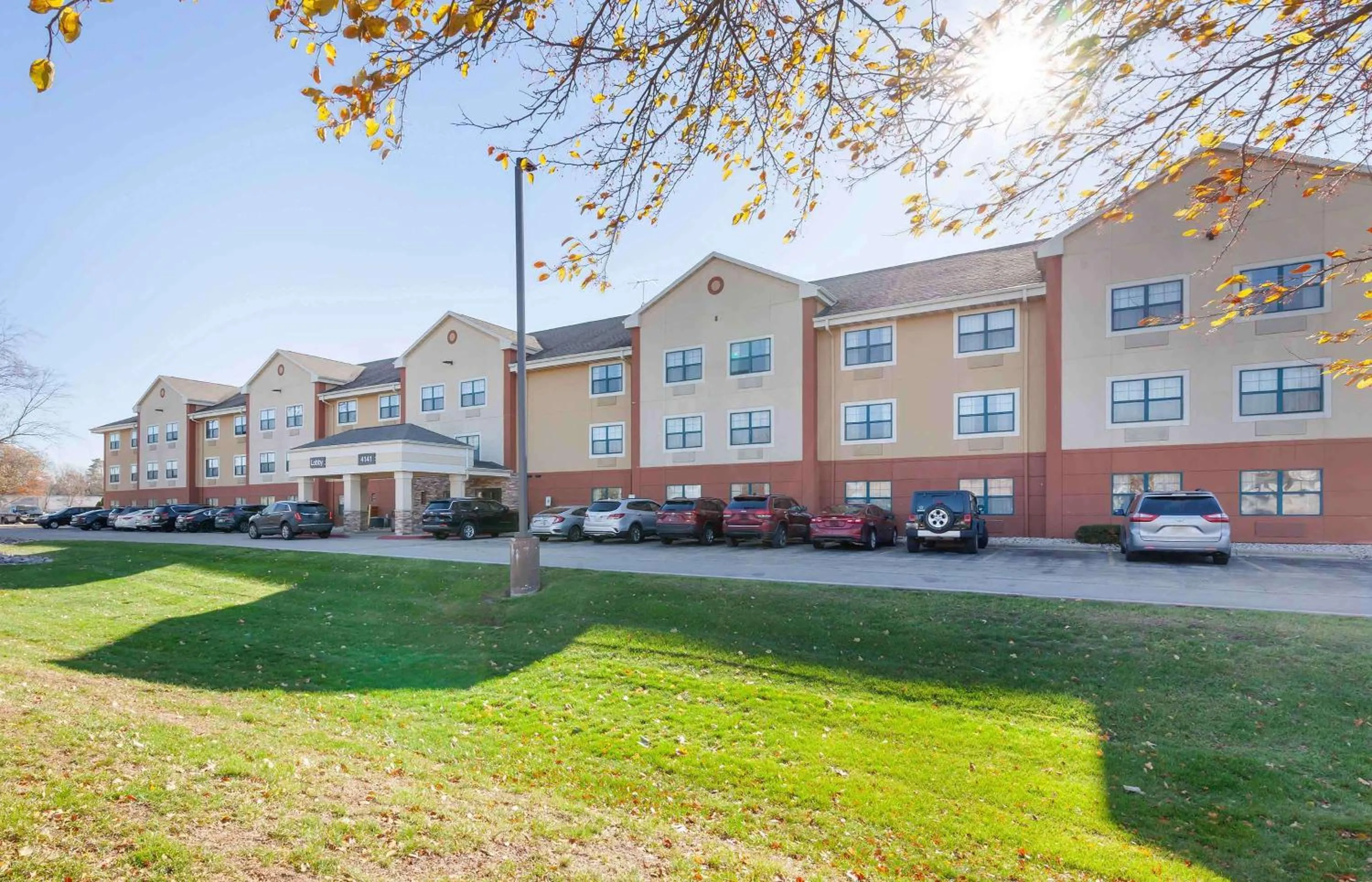 Property building in Extended Stay America Select Suites - Appleton - Fox Cities
