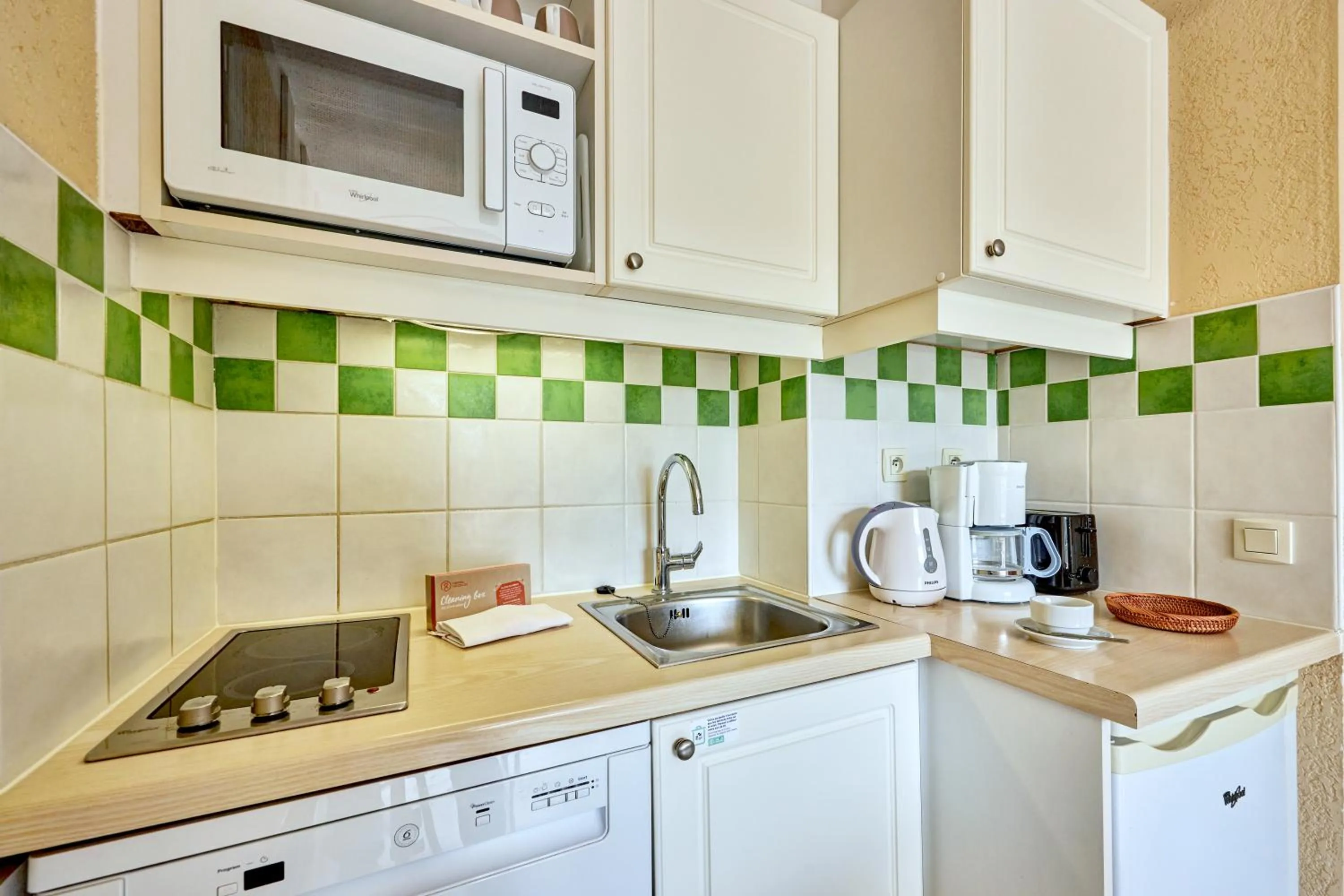 Coffee/tea facilities in Residence Pierre & Vacances Les Embruns