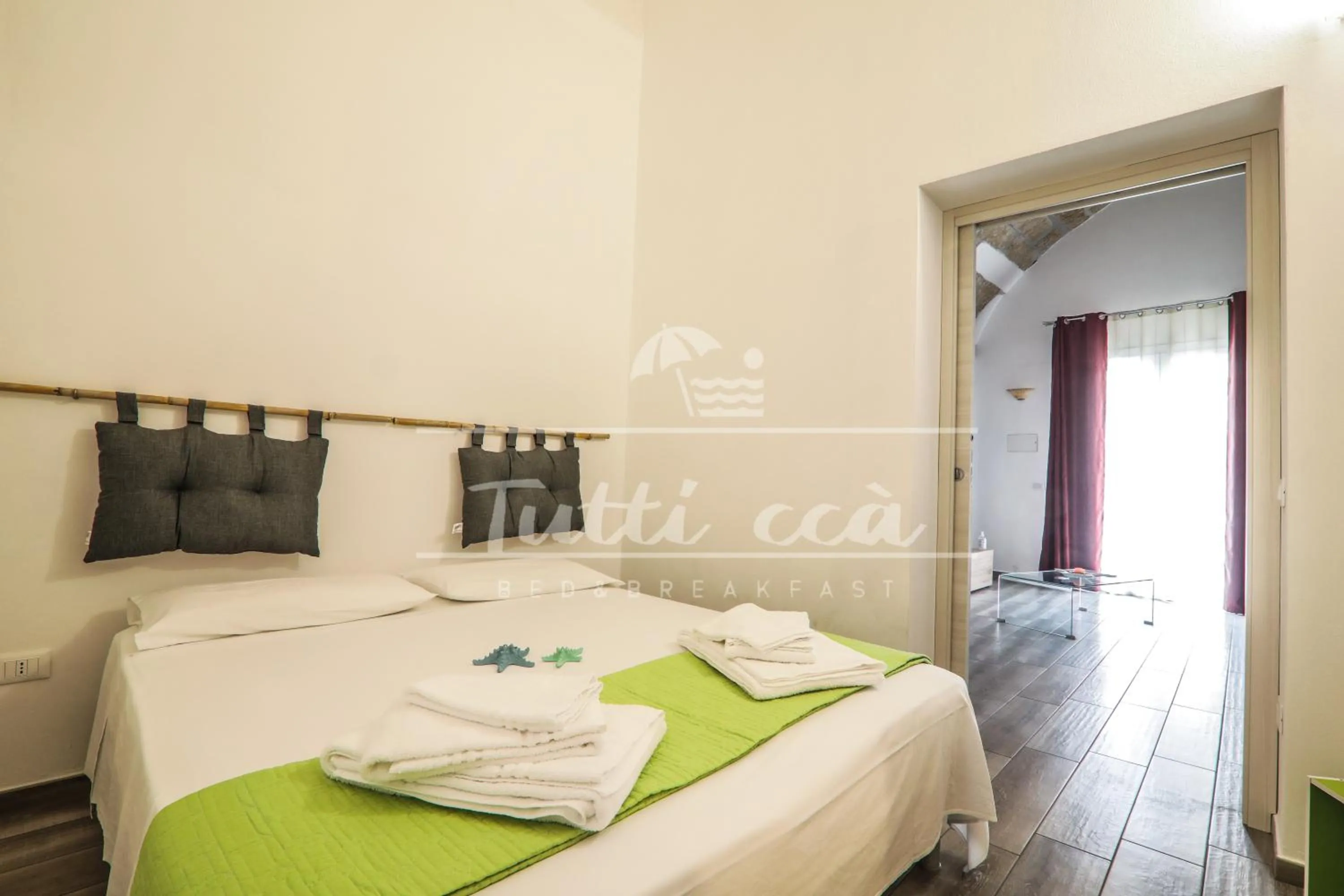 Bedroom, Bed in Tutti ccà Airport Rooms