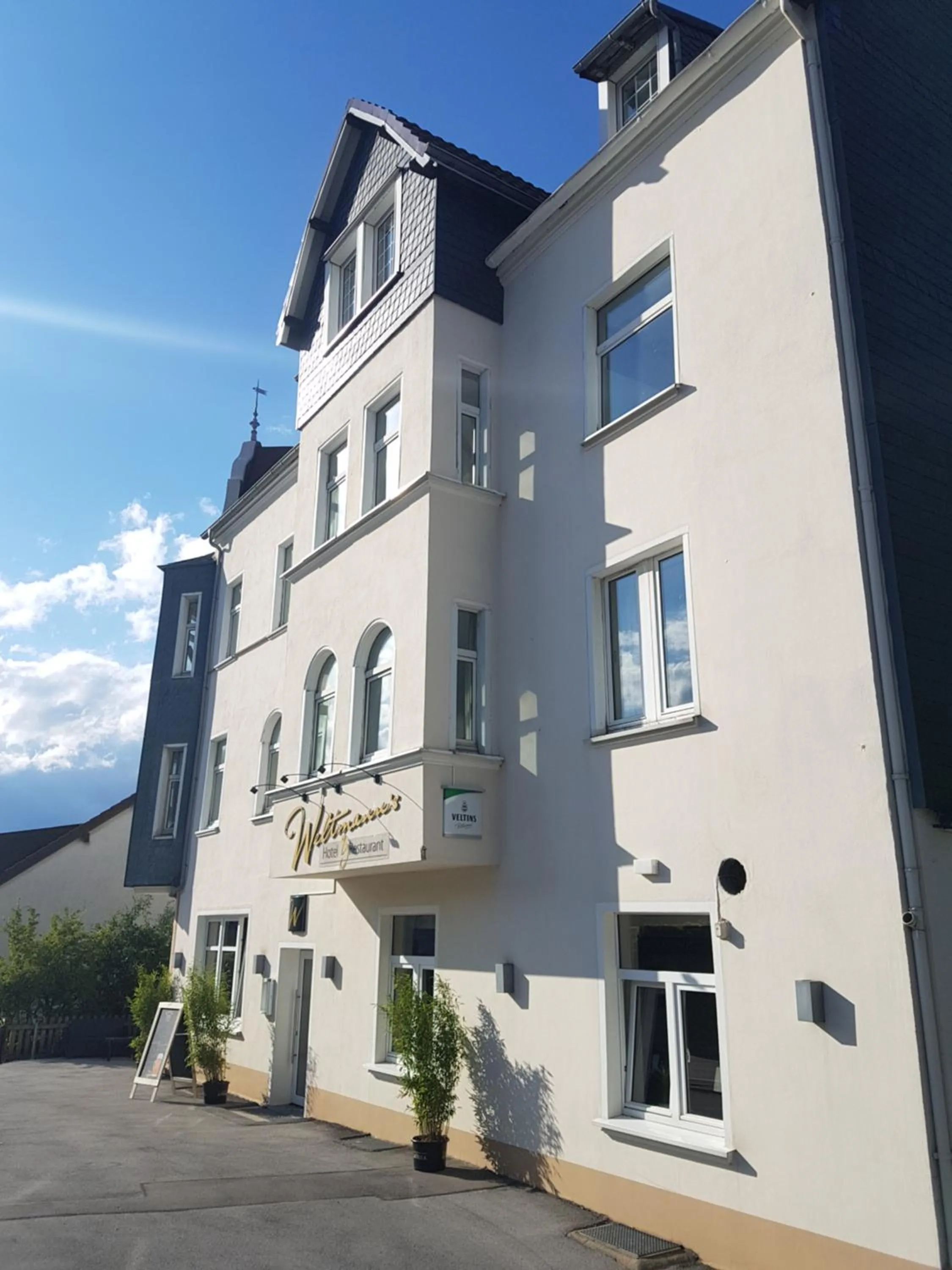 Property building in Weltmann`s Hotel & Restaurant
