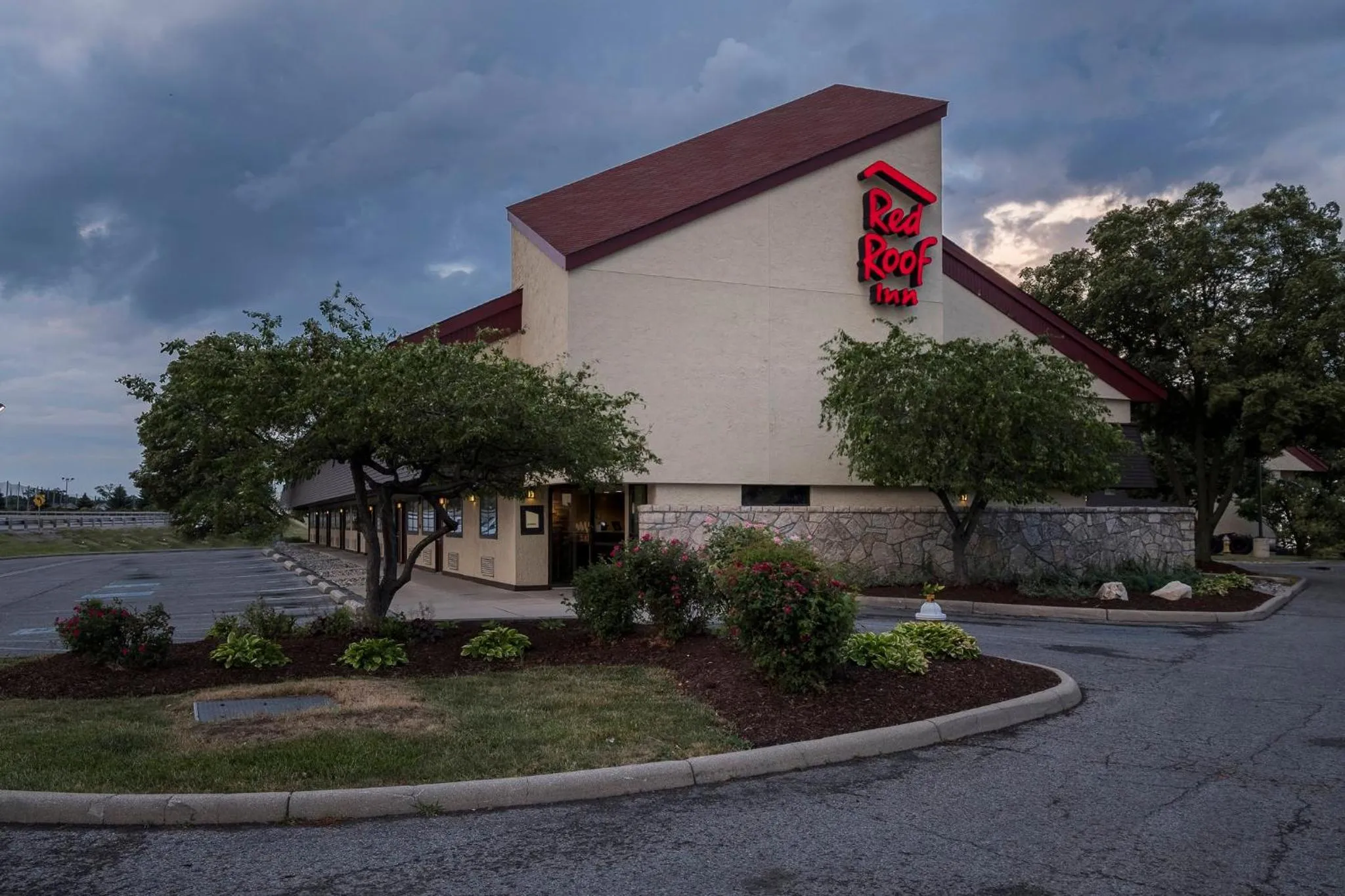 Property building in Red Roof Inn Toledo - Maumee