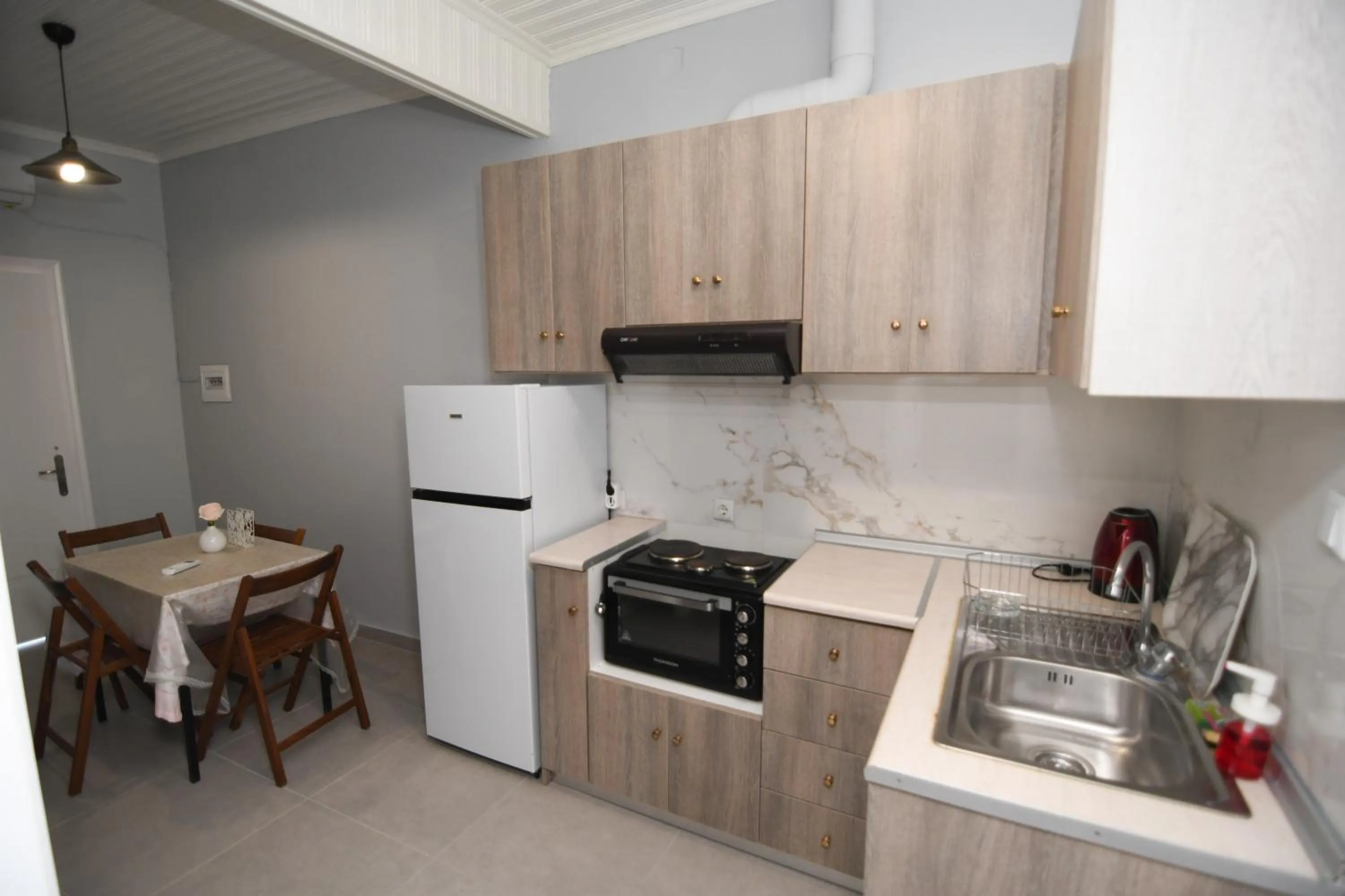 Coffee/tea facilities in Rose Garden Apartments