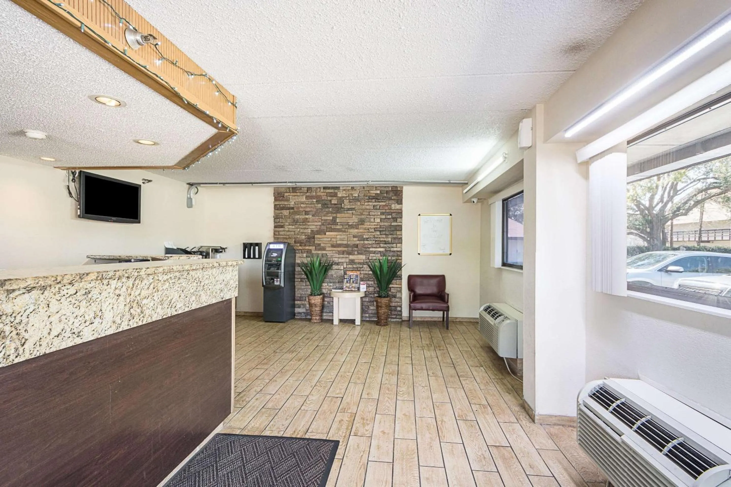 Lobby or reception in Bay Inn On Busch