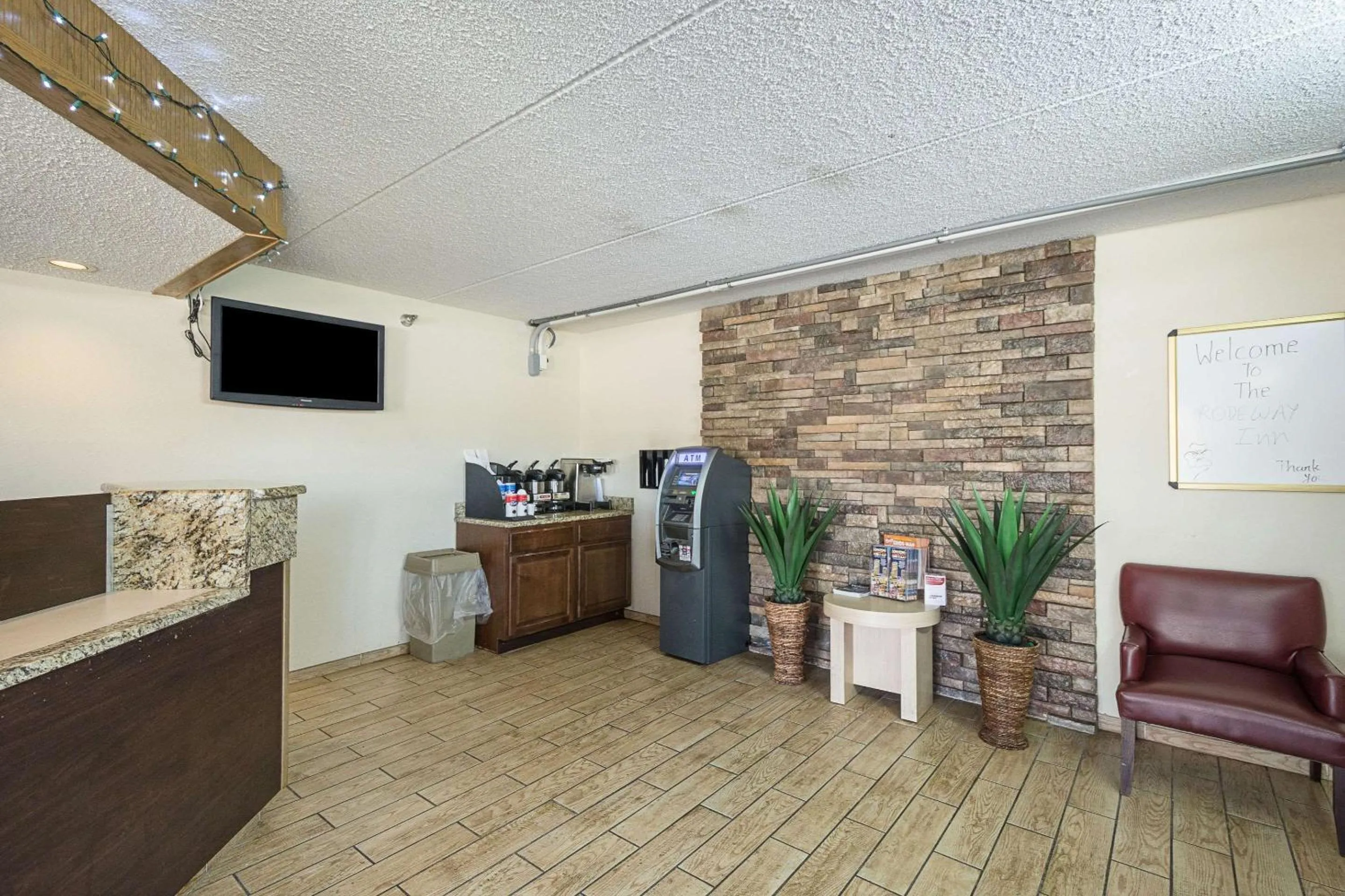 Lobby or reception in Bay Inn On Busch