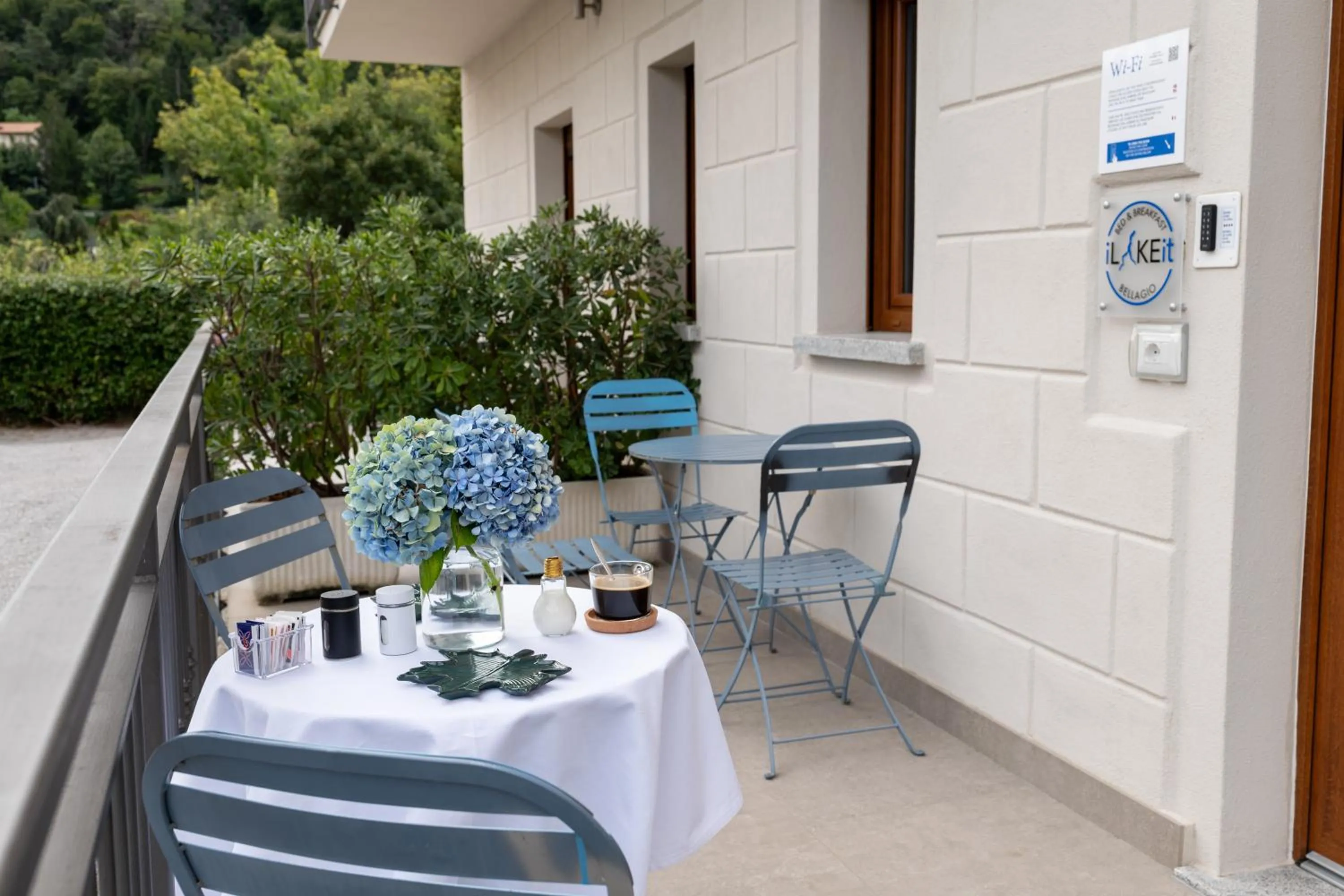 Property building in B&B I LAKE IT BELLAGIO