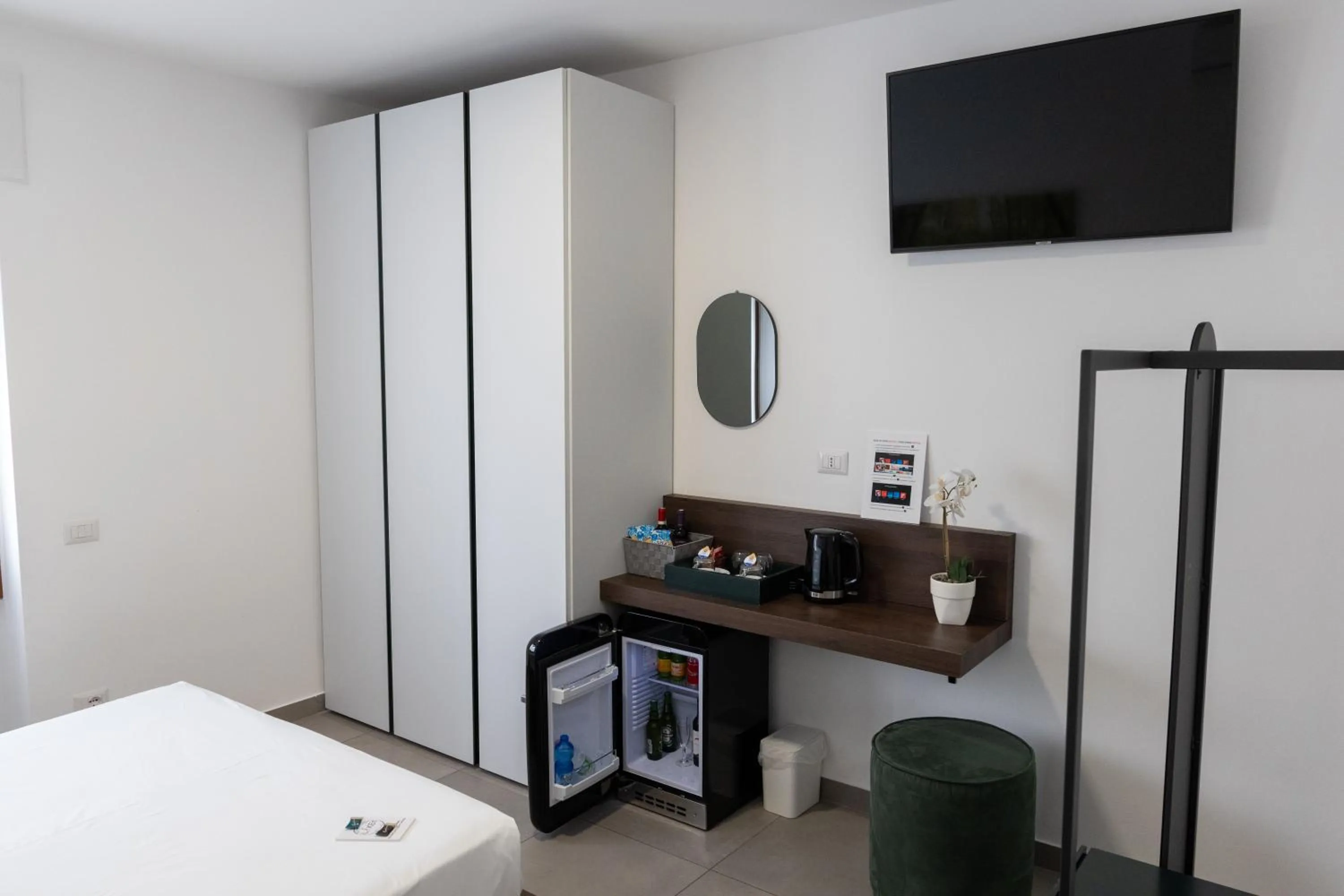 Bedroom, Bed in B&B I LAKE IT BELLAGIO