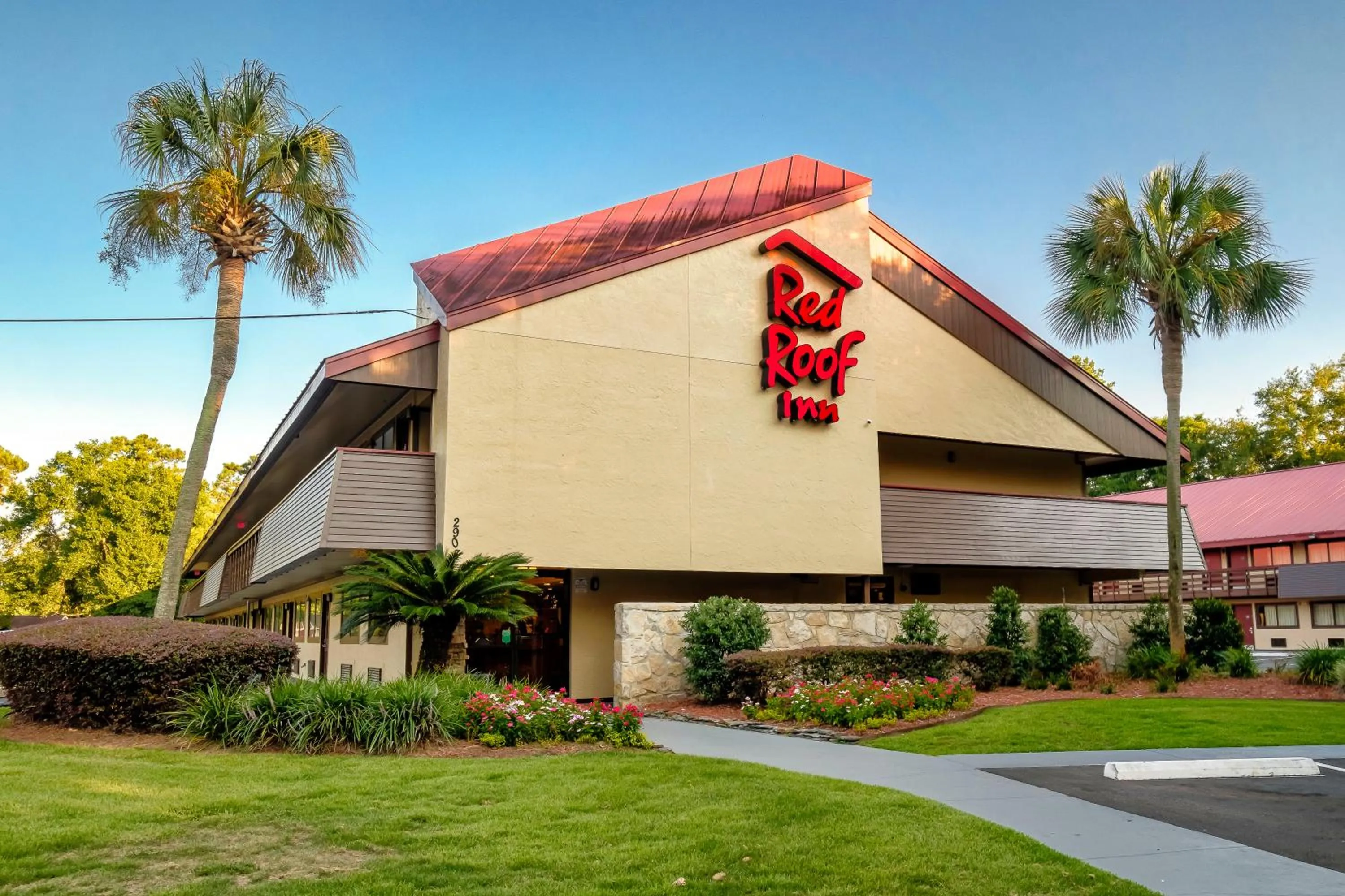Property building in Red Roof Inn Tallahassee - University