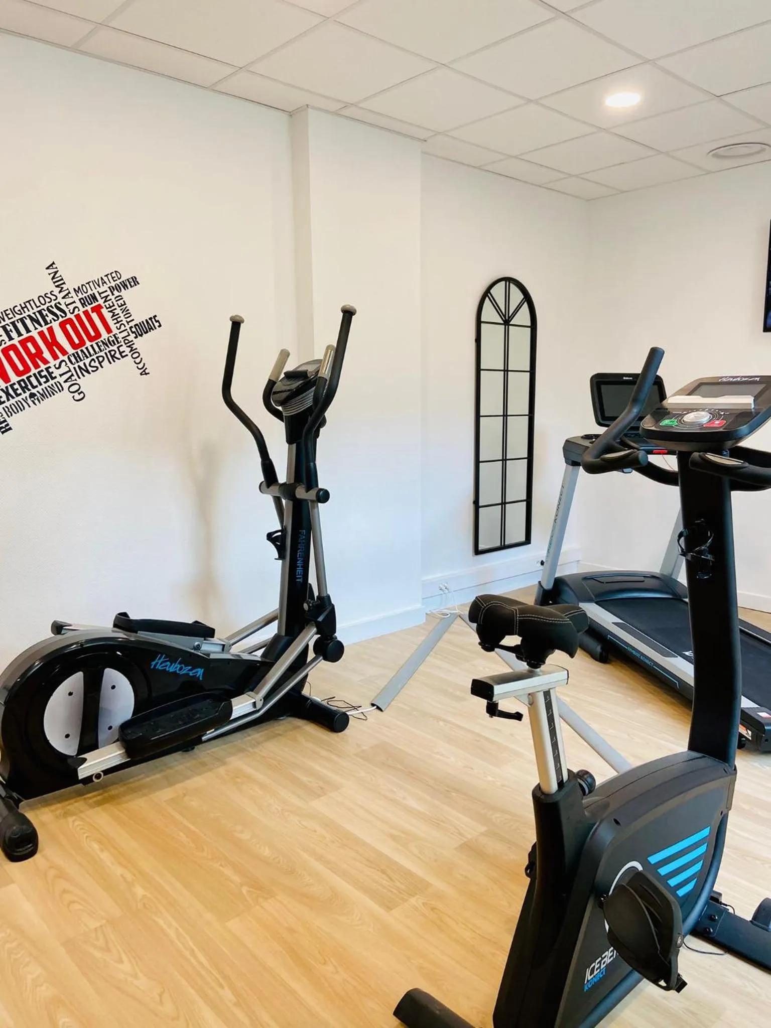 Fitness centre/facilities in Best Western Plus Le Havre Centre Gare