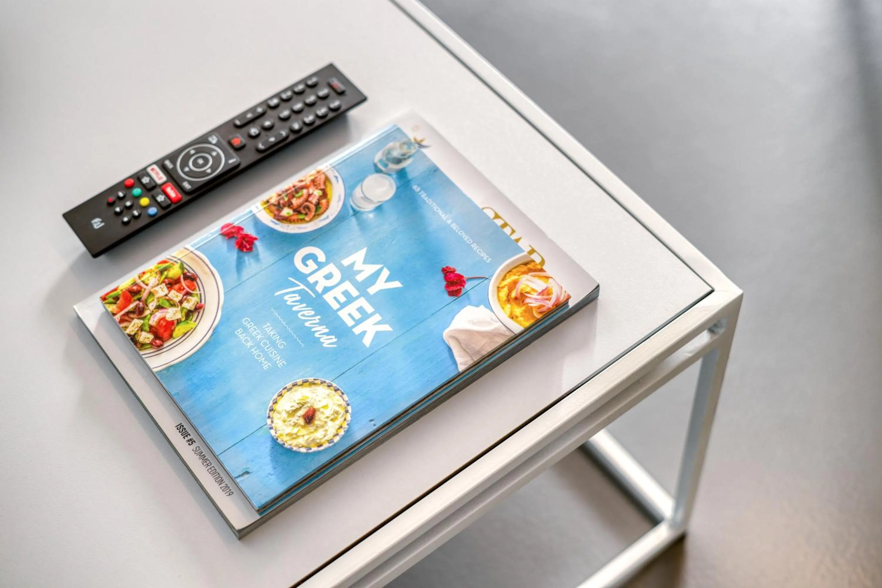 Living room in Athens Color Cube