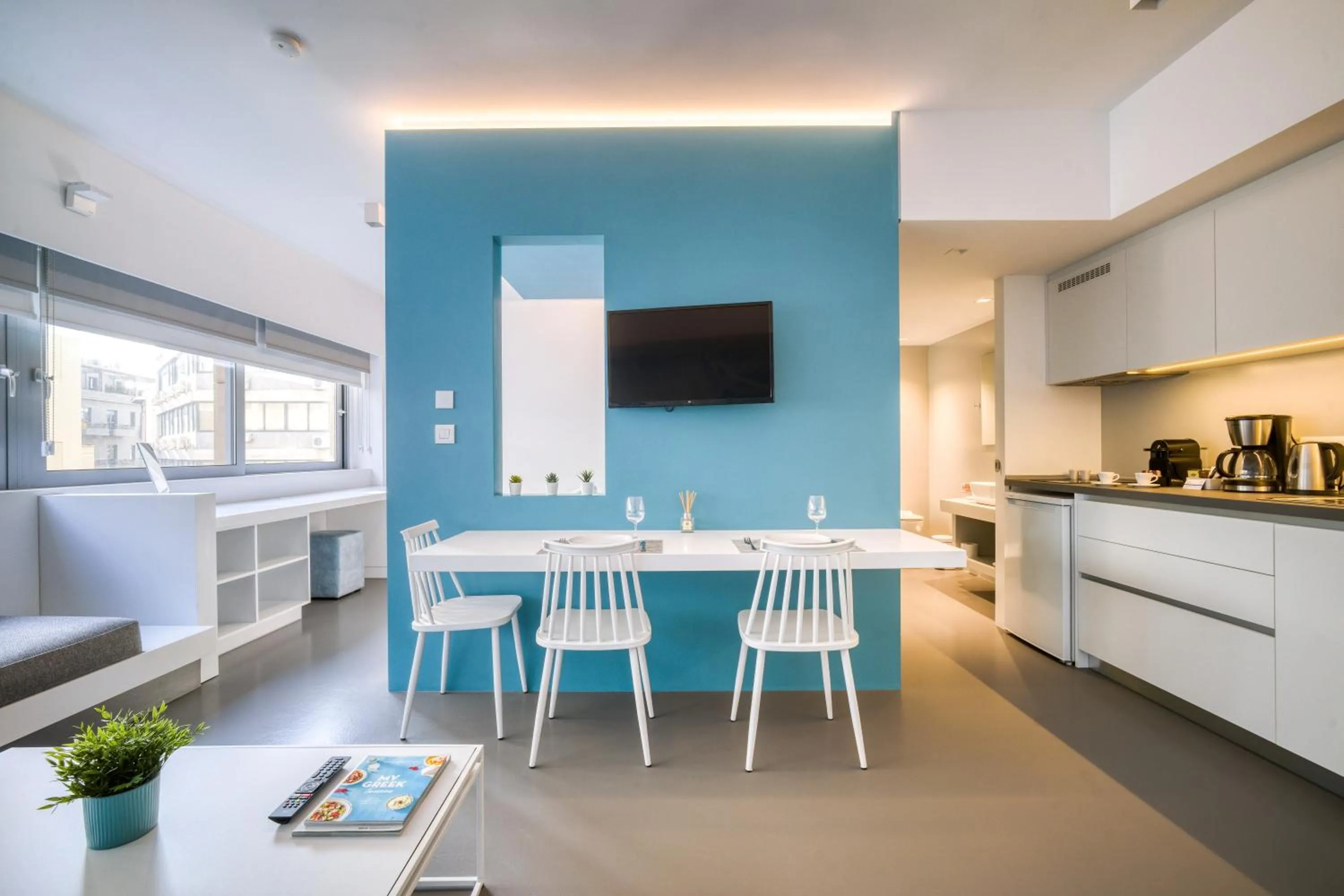 kitchen in Athens Color Cube