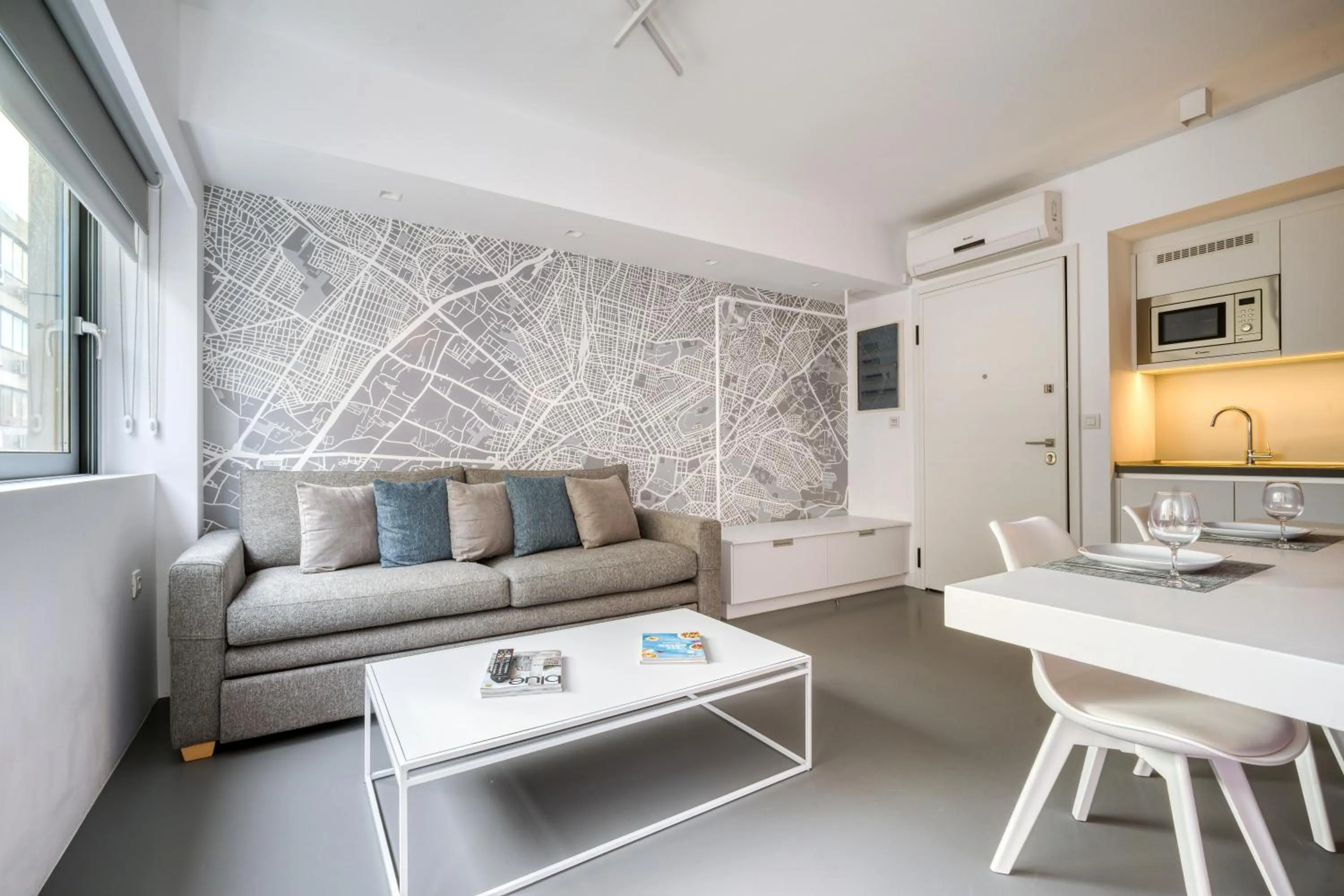 Living room in Athens Color Cube