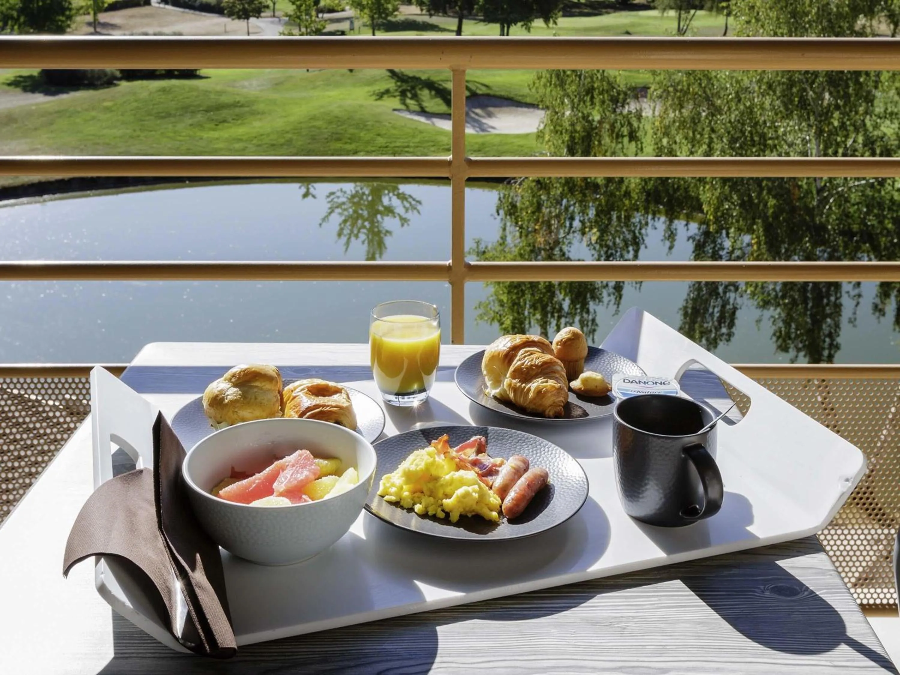 Bedroom in Mercure Orléans Portes de Sologne