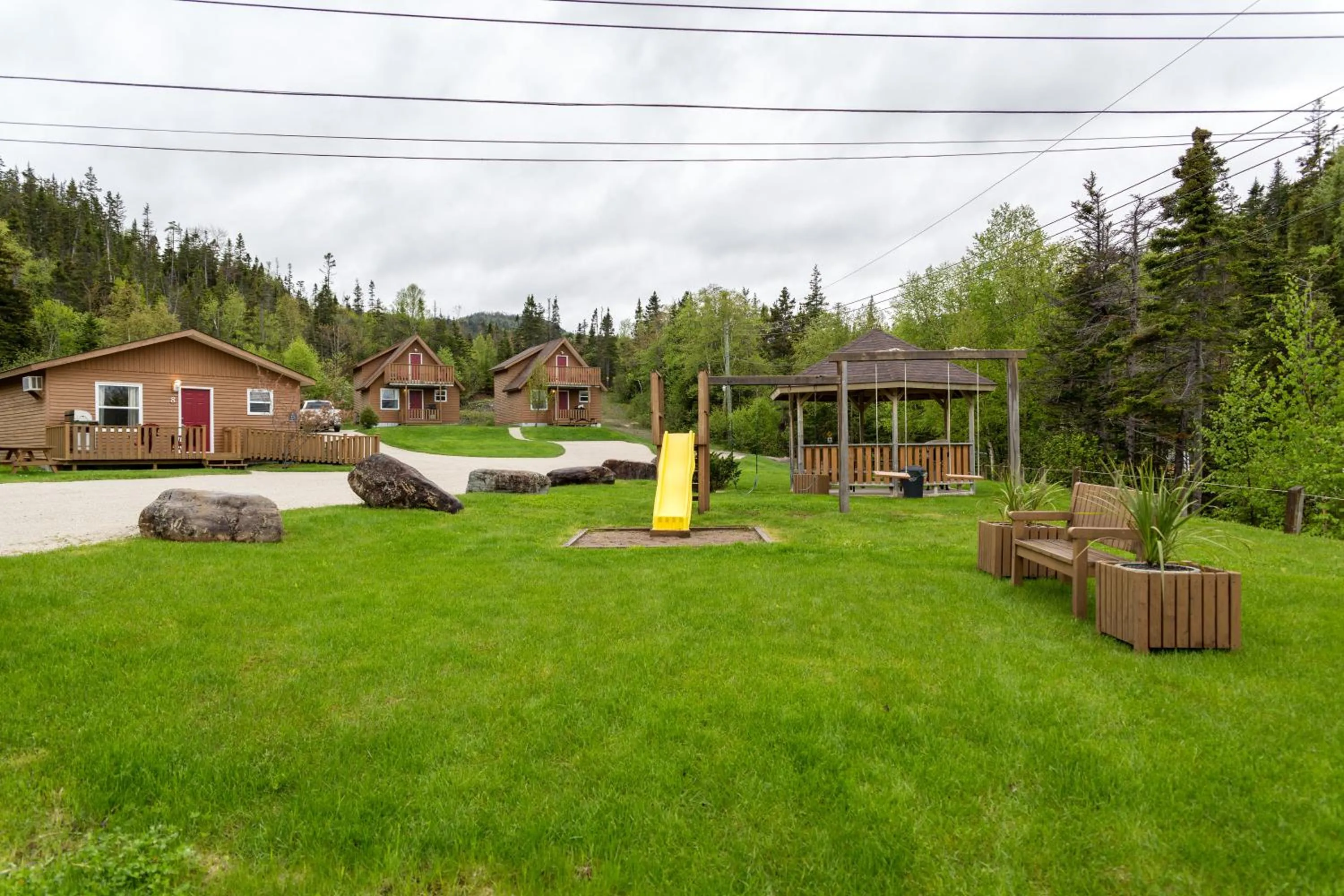 Children play ground in Middle Brook Cottages & Chalets
