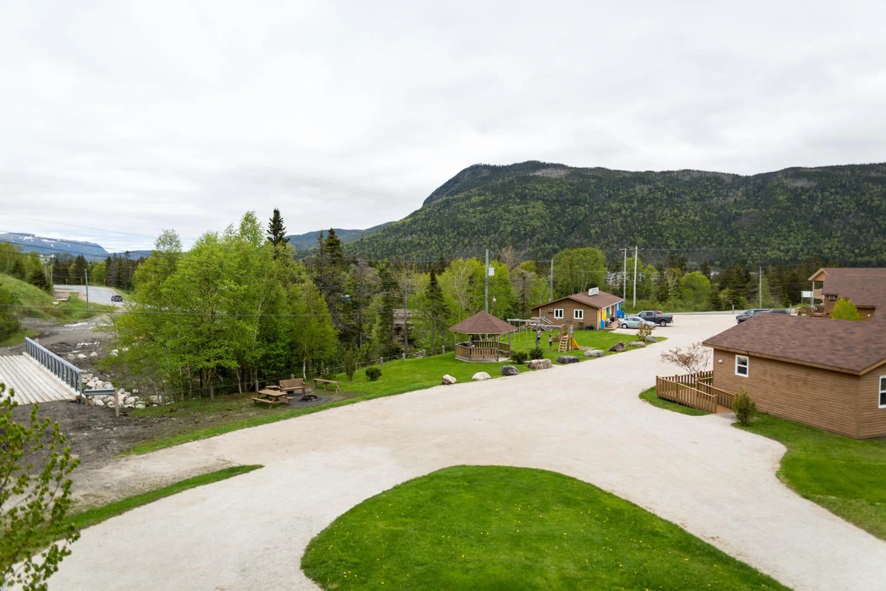 Middle Brook Cottages & Chalets