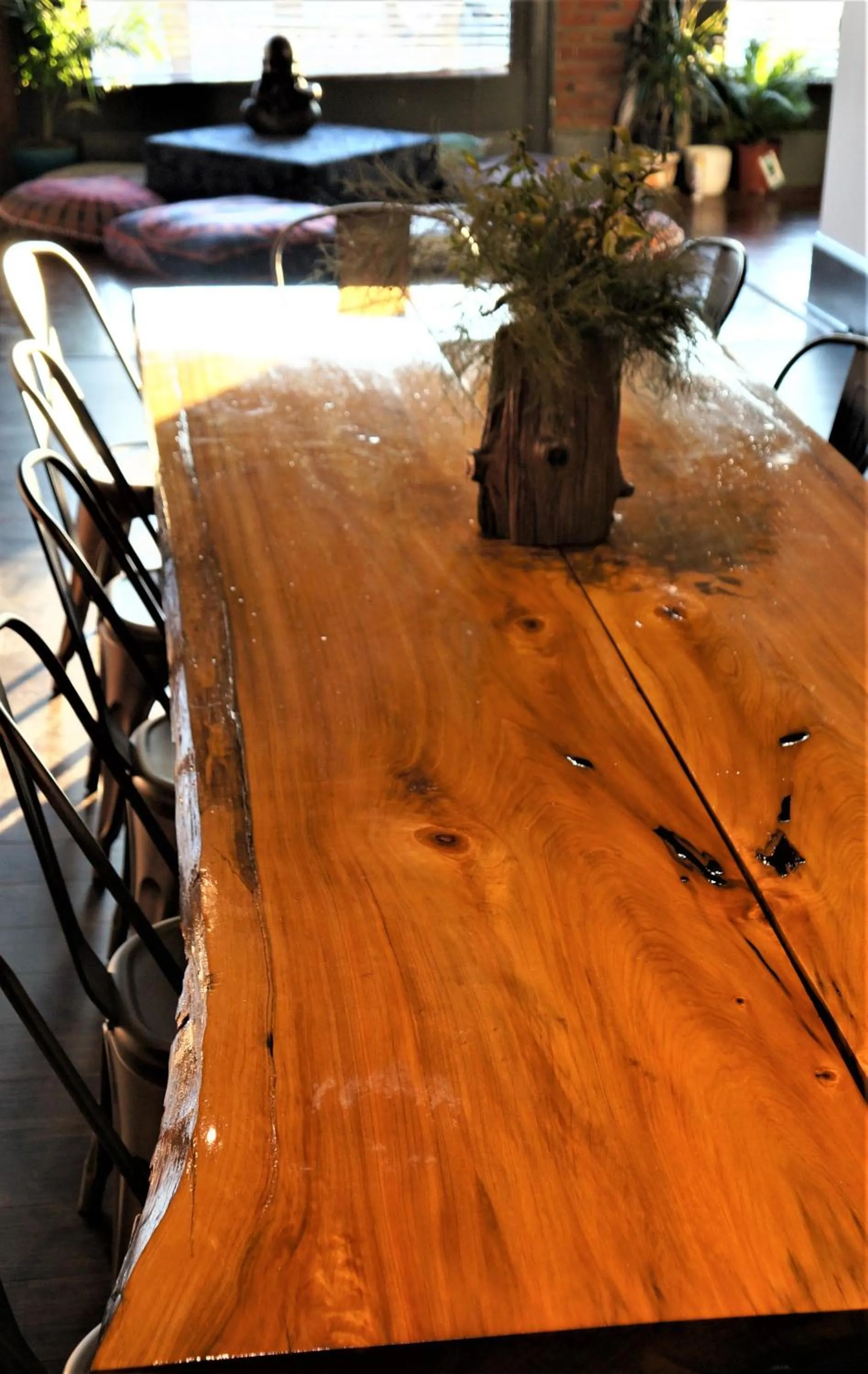 Communal lounge/ TV room in HOSTEL Auberge Clarksdale