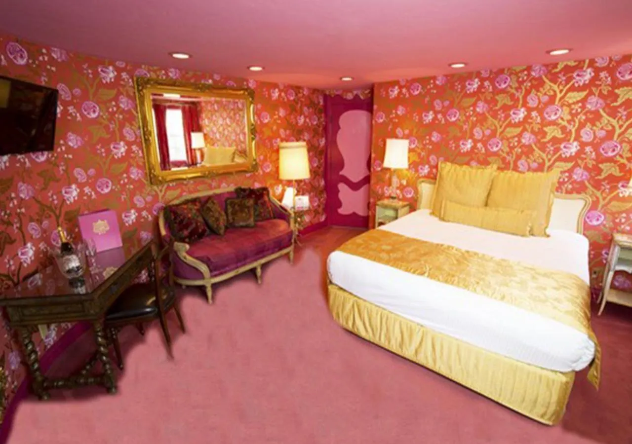 Bed in Madonna Inn