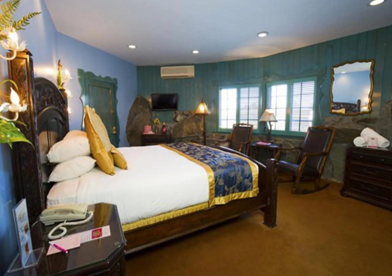 Bed in Madonna Inn