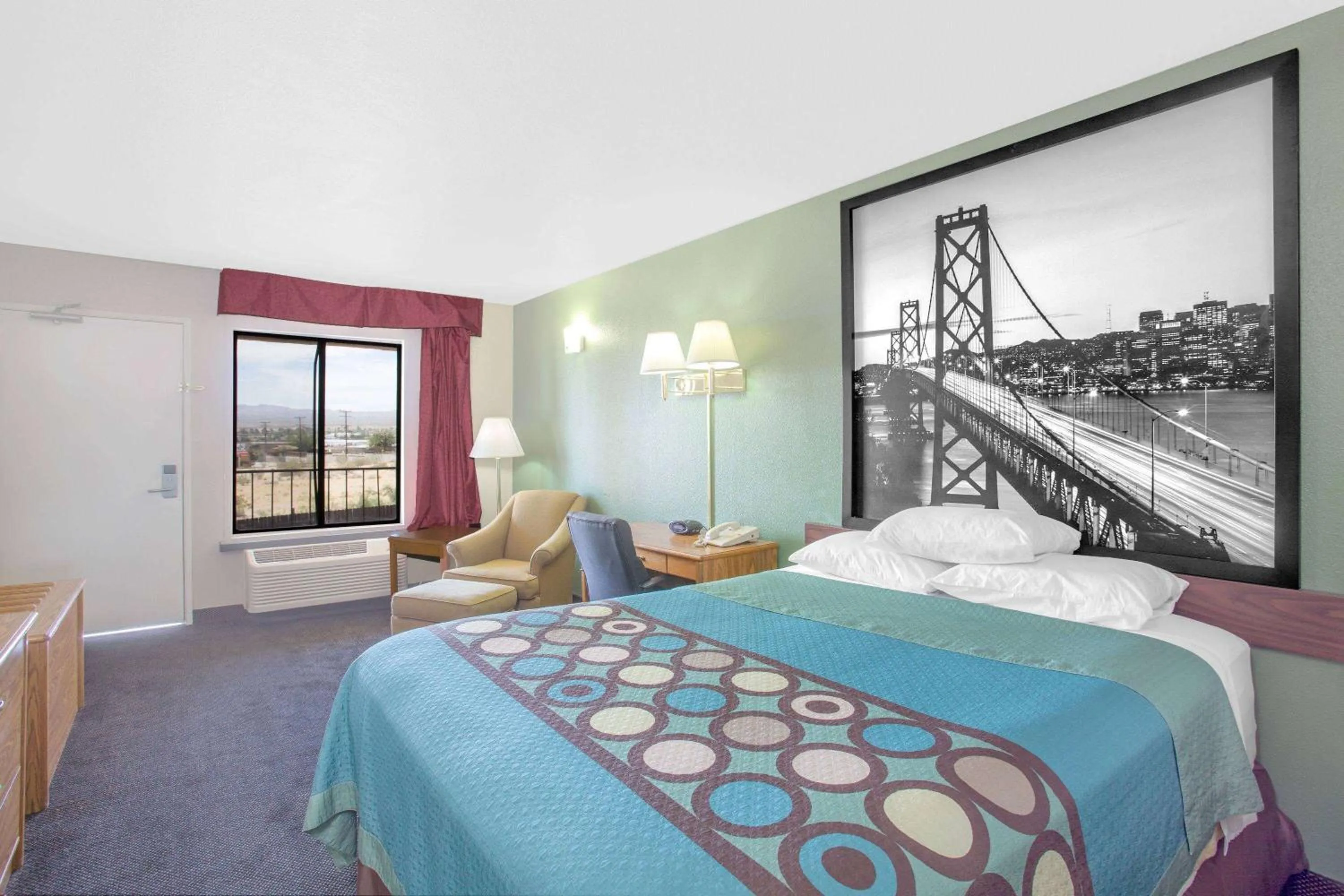 Photo of the whole room, Bed in Super 8 by Wyndham Barstow