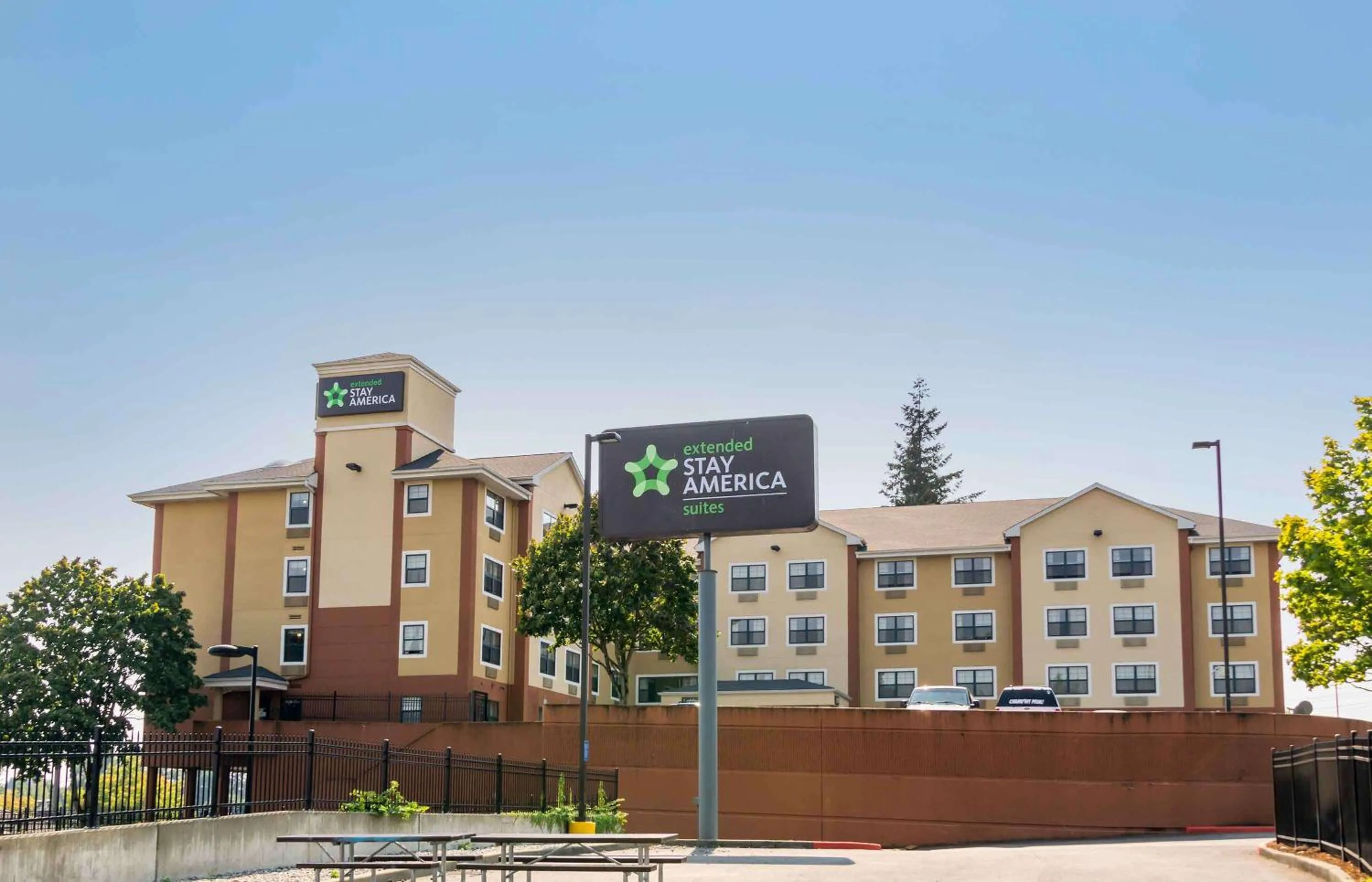 Property building in Extended Stay America Suites - Tacoma - South