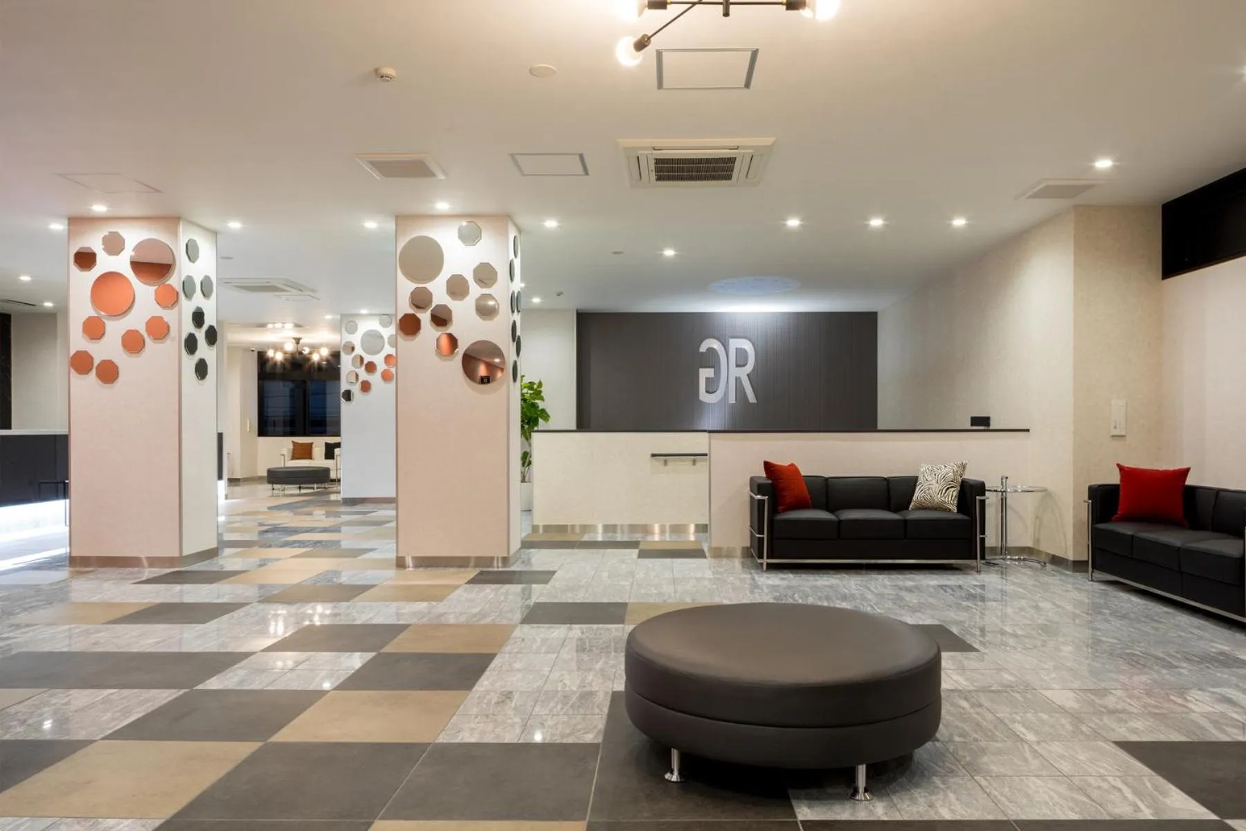 Lobby or reception in Green Rich Hotel Tottori Ekimae (Artificial hot spring Futamata Yunohana)