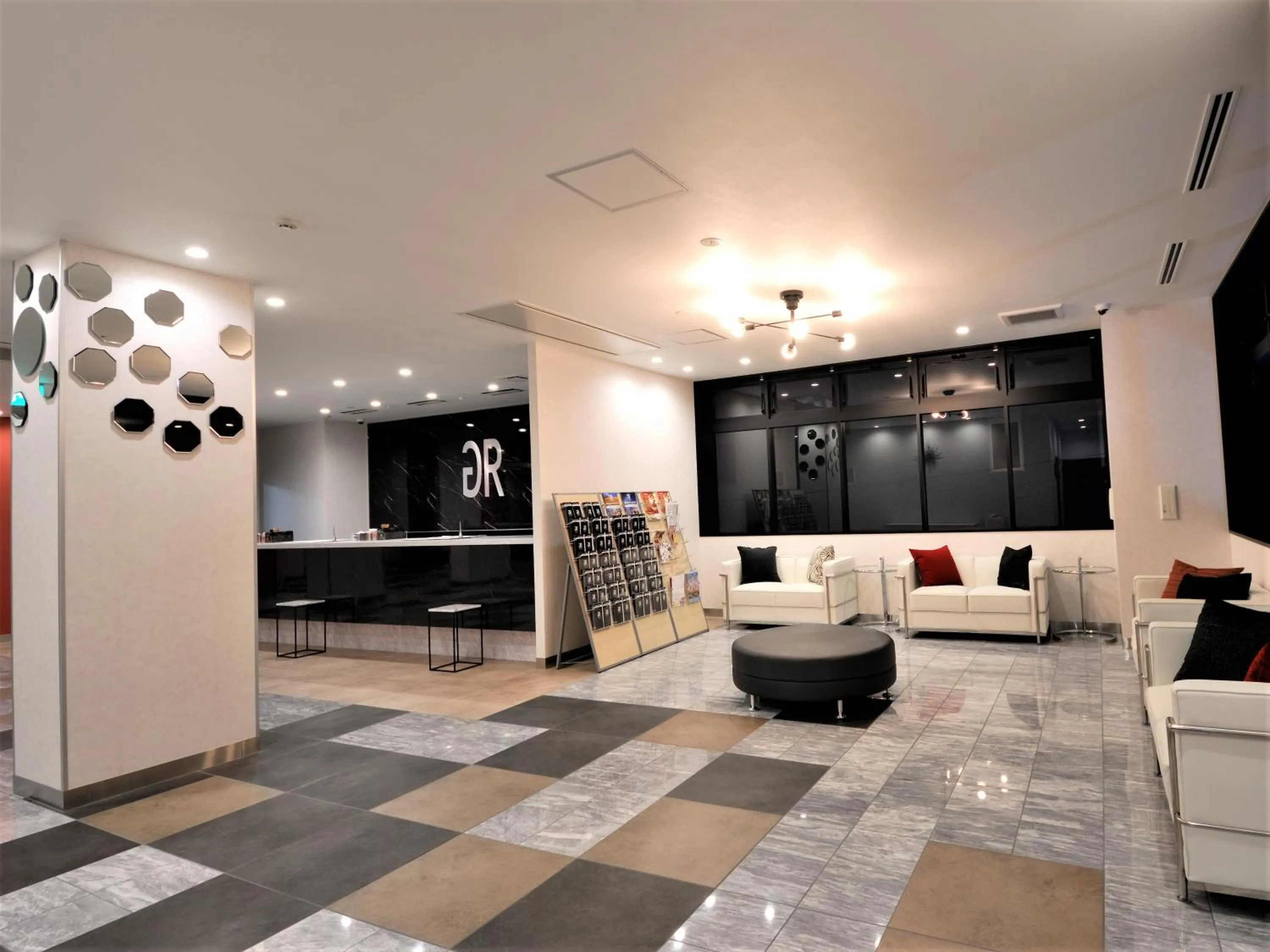 Lobby or reception in Green Rich Hotel Tottori Ekimae (Artificial hot spring Futamata Yunohana)