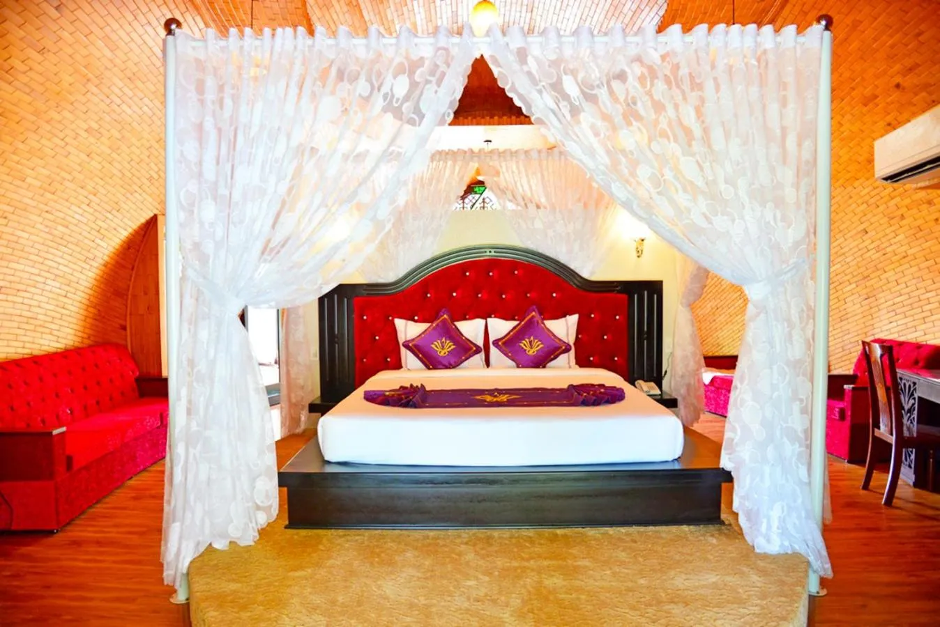 Bed in Con Khuong Resort Can Tho