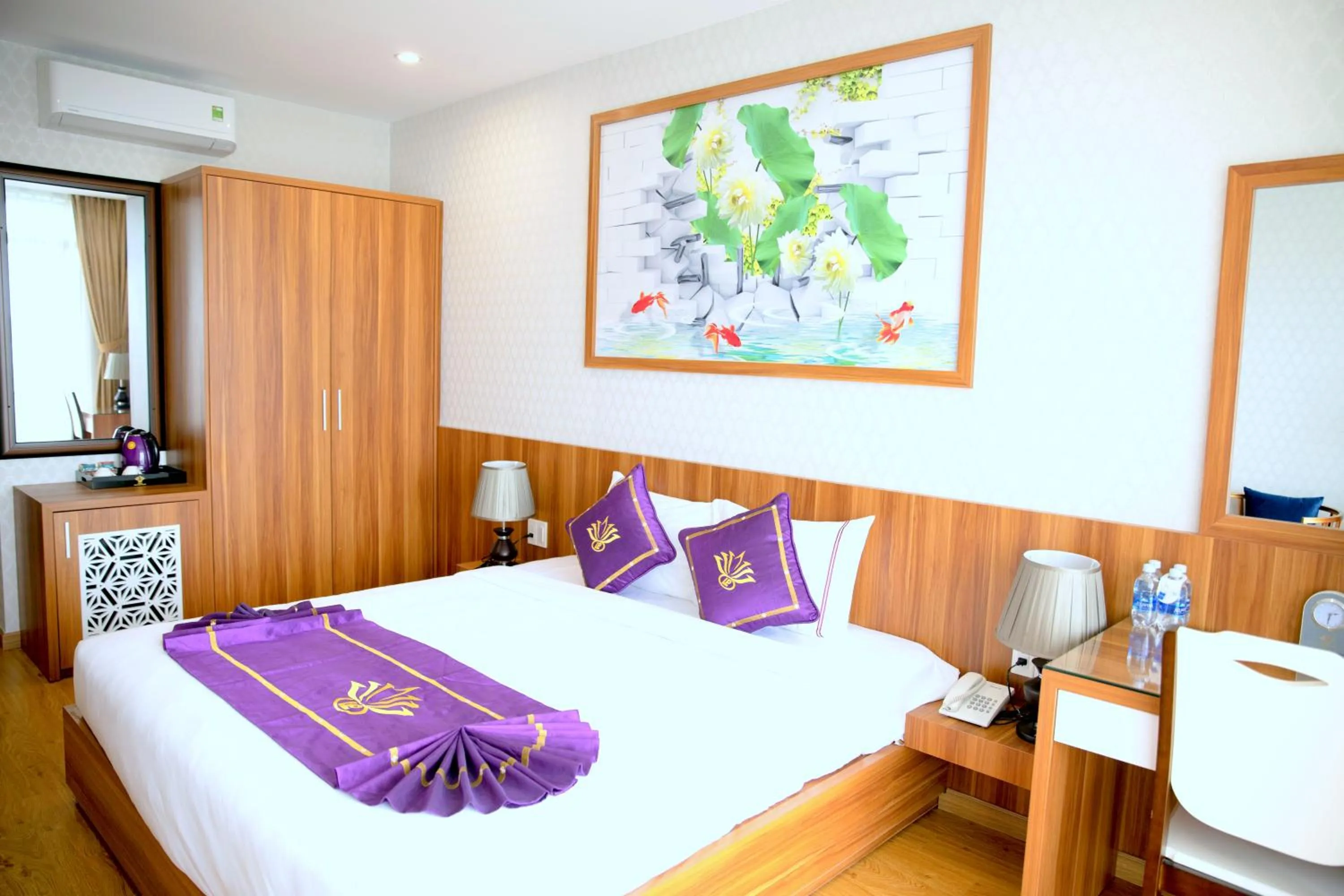 Photo of the whole room, Bed in Con Khuong Resort Can Tho