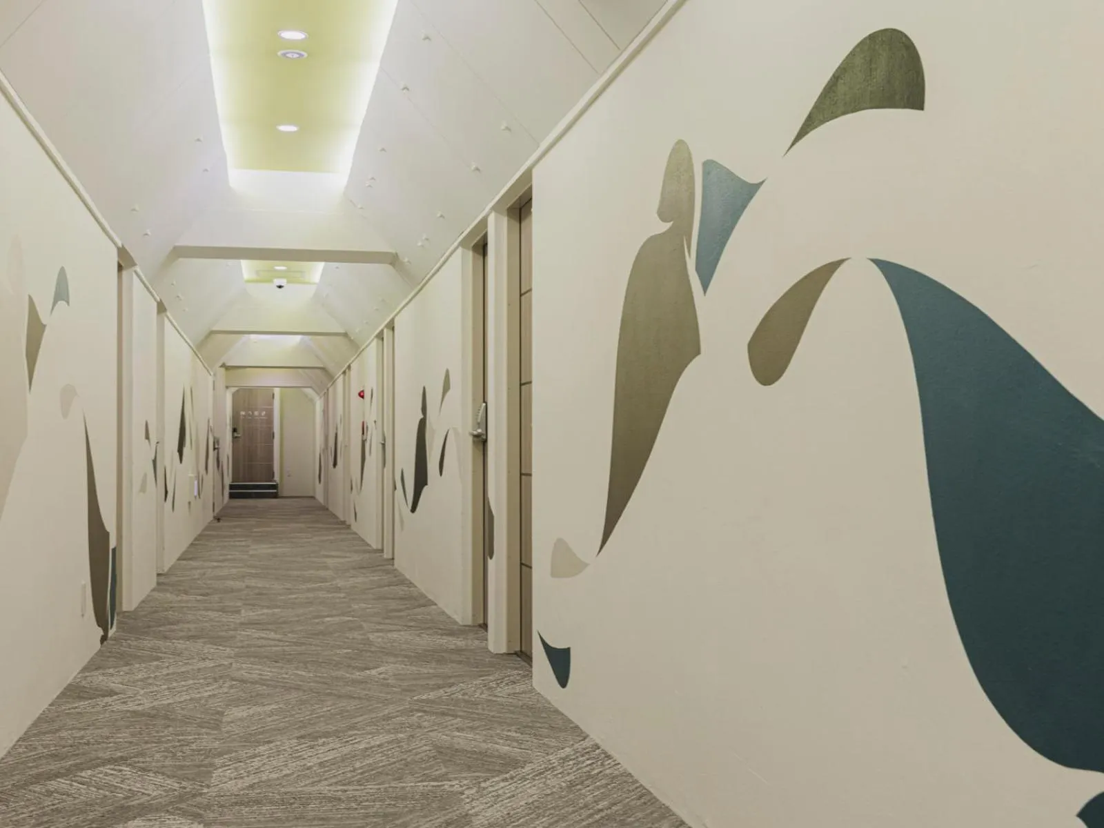 Area and facilities in 3rd PLACE by HIDEOUT