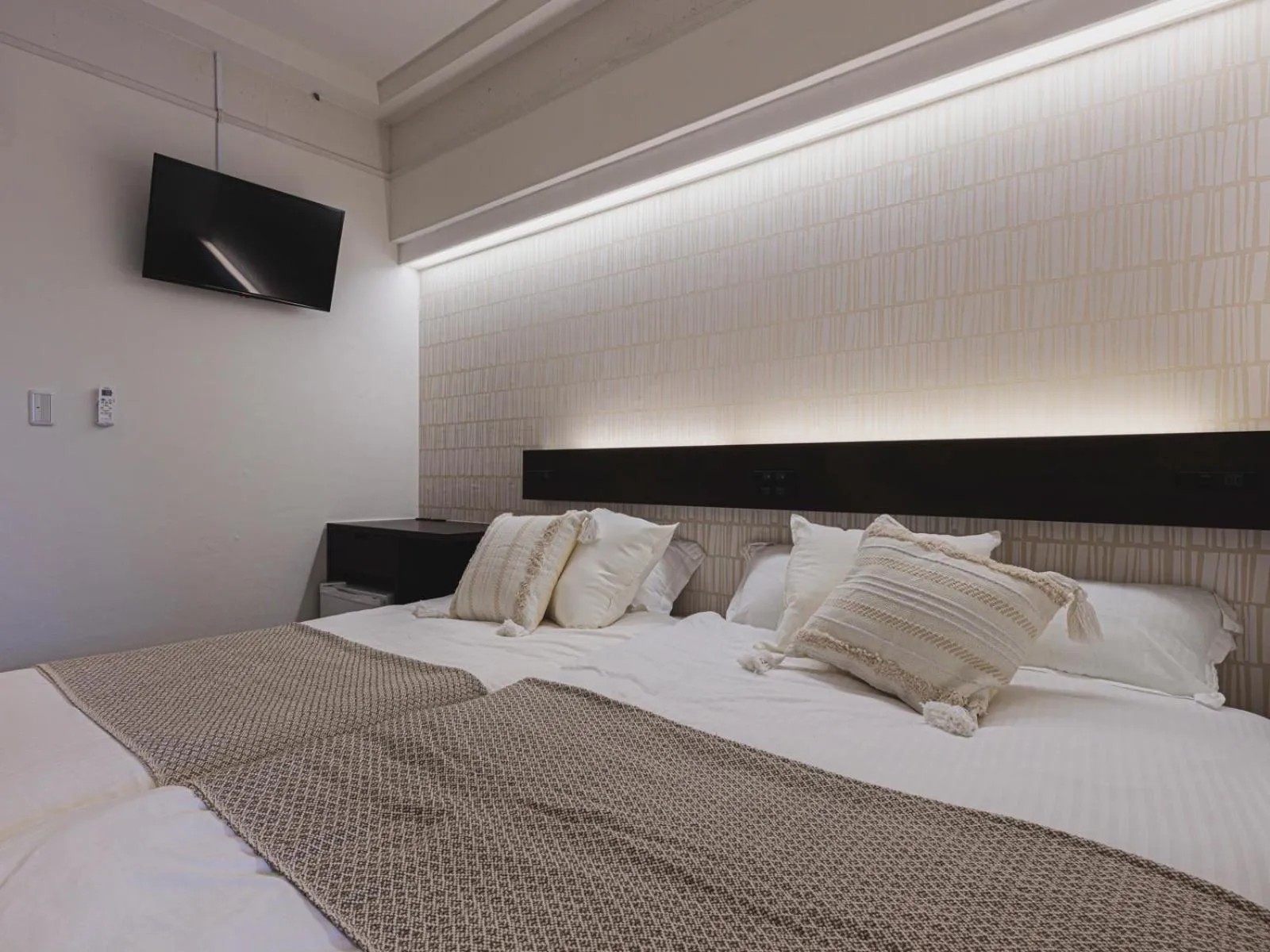 Bed in 3rd PLACE by HIDEOUT