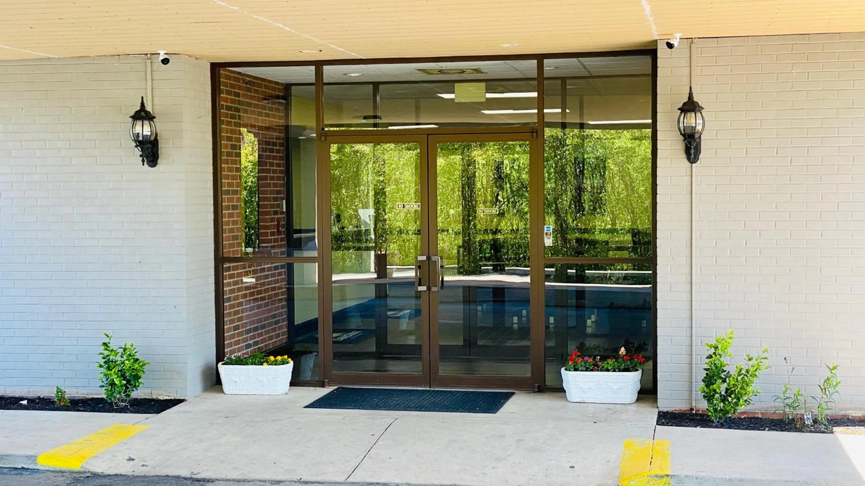 Property building in Days Inn by Wyndham Maysville Kentucky