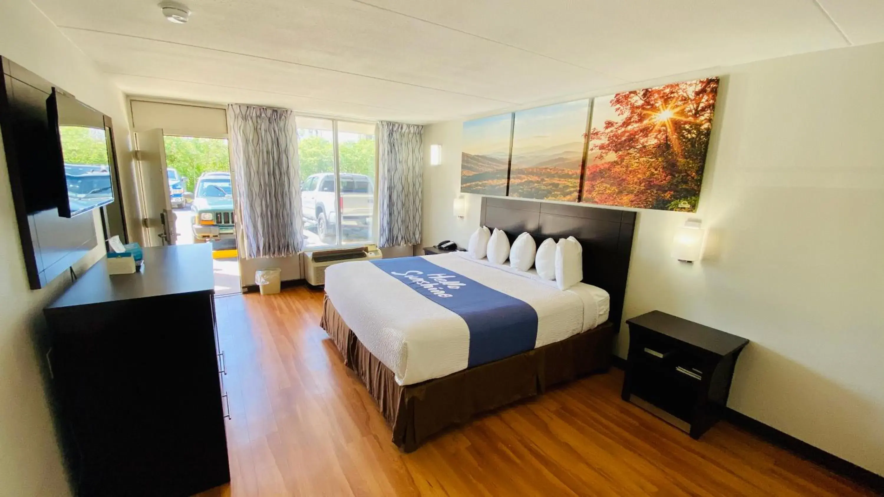 King Room - Non-Smoking in Days Inn by Wyndham Maysville Kentucky King Room - Non-Smoking in Days Inn by Wyndham Maysville Kentucky