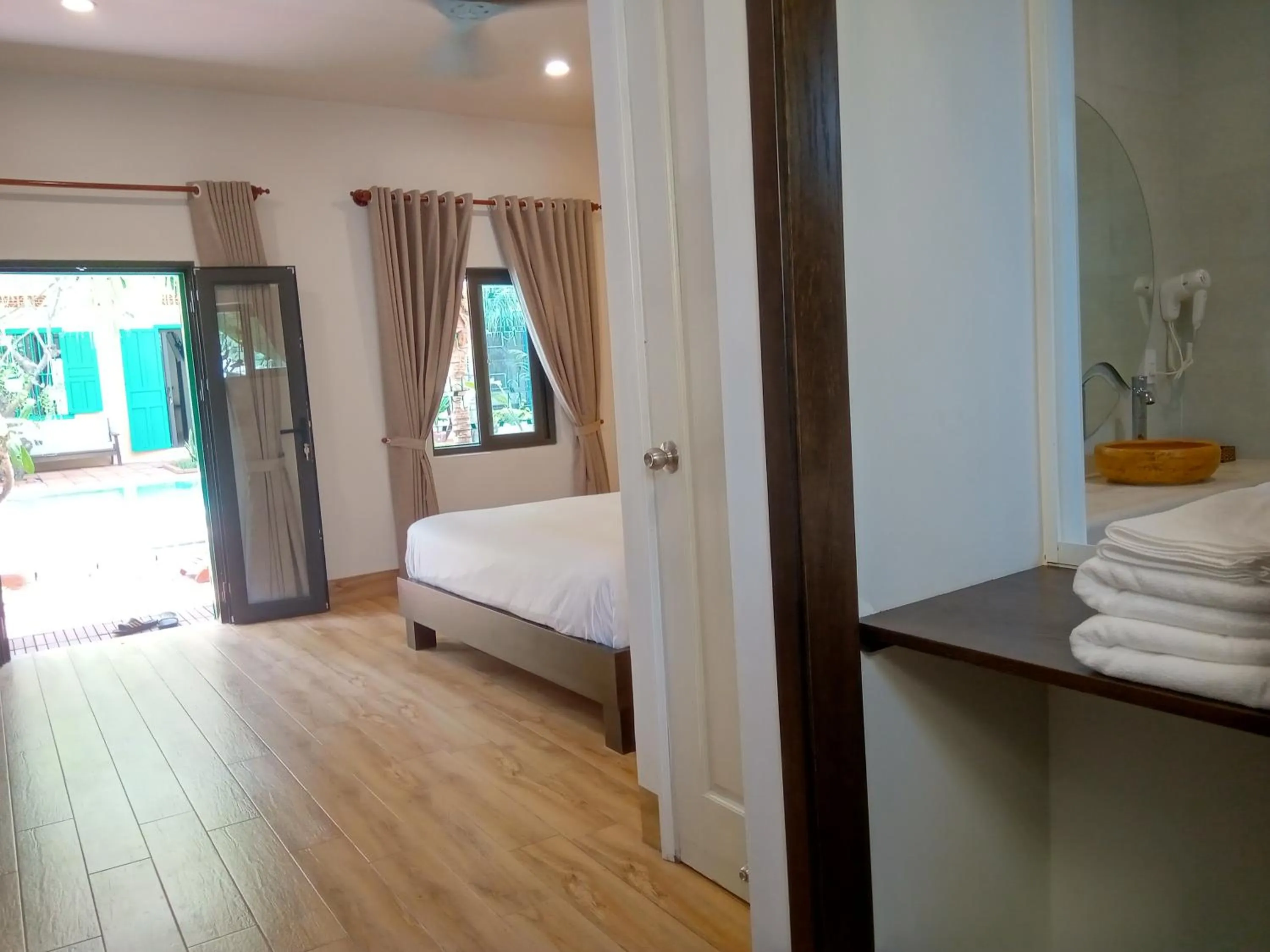 Patio, Bed in MiNhon Hotel Muine