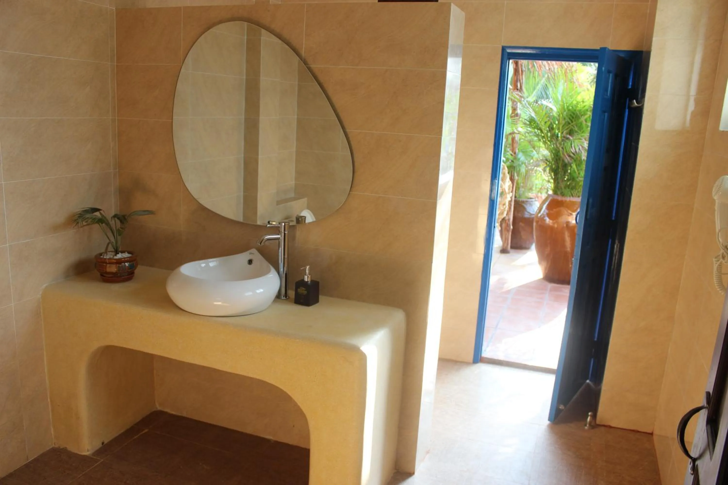 Bathroom in MiNhon Hotel Muine