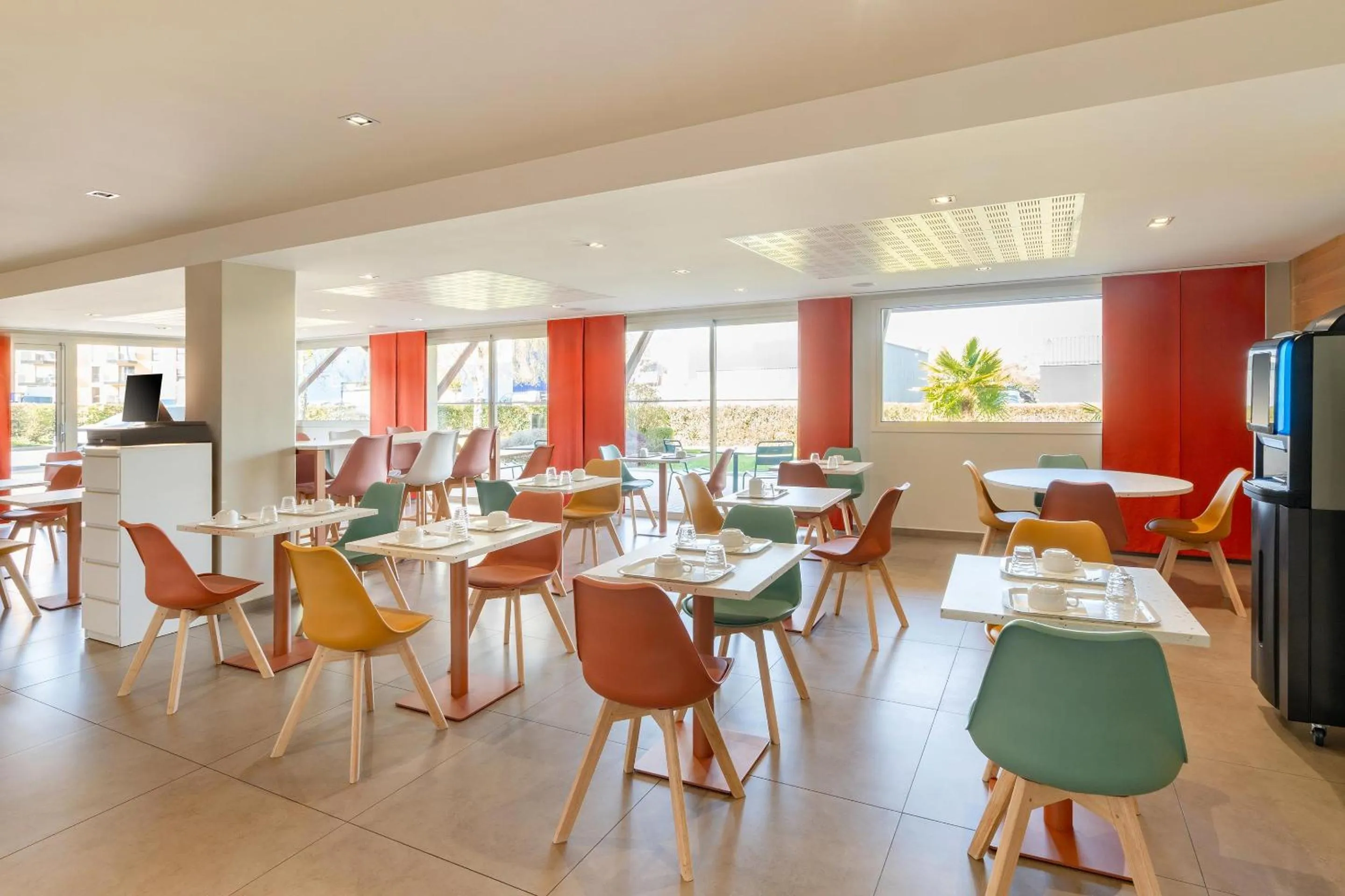 Breakfast in Sure Hotel by Best Western Rennes Chantepie