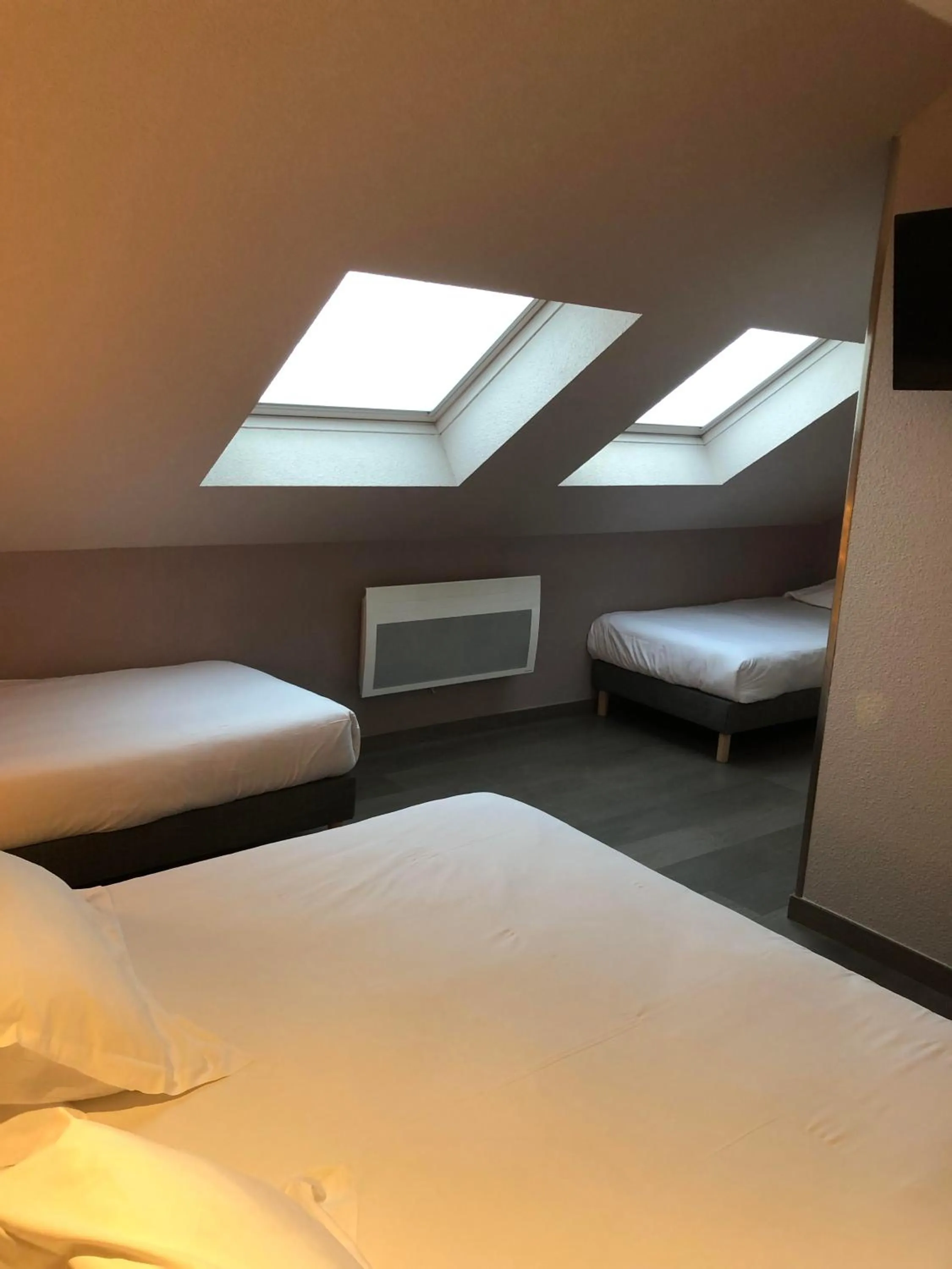 Bedroom, Bed in Sure Hotel by Best Western Rennes Chantepie