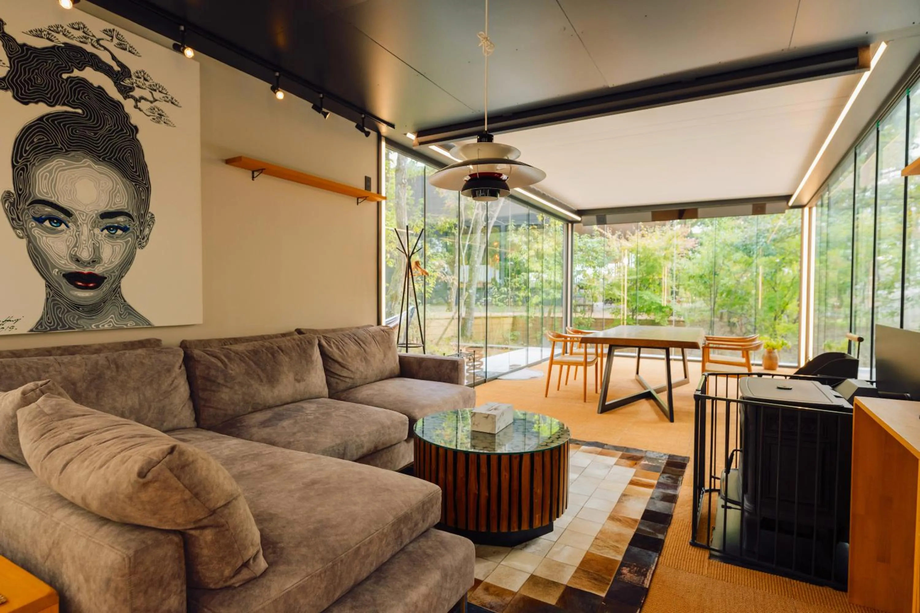 Living room in Yufuin Glamping COMOREBI