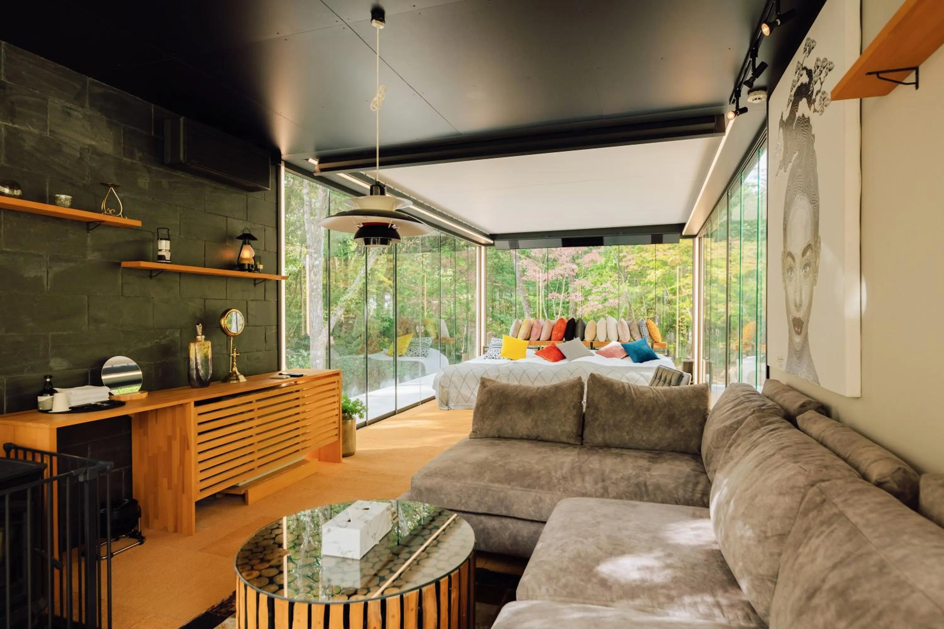 Living room in Yufuin Glamping COMOREBI