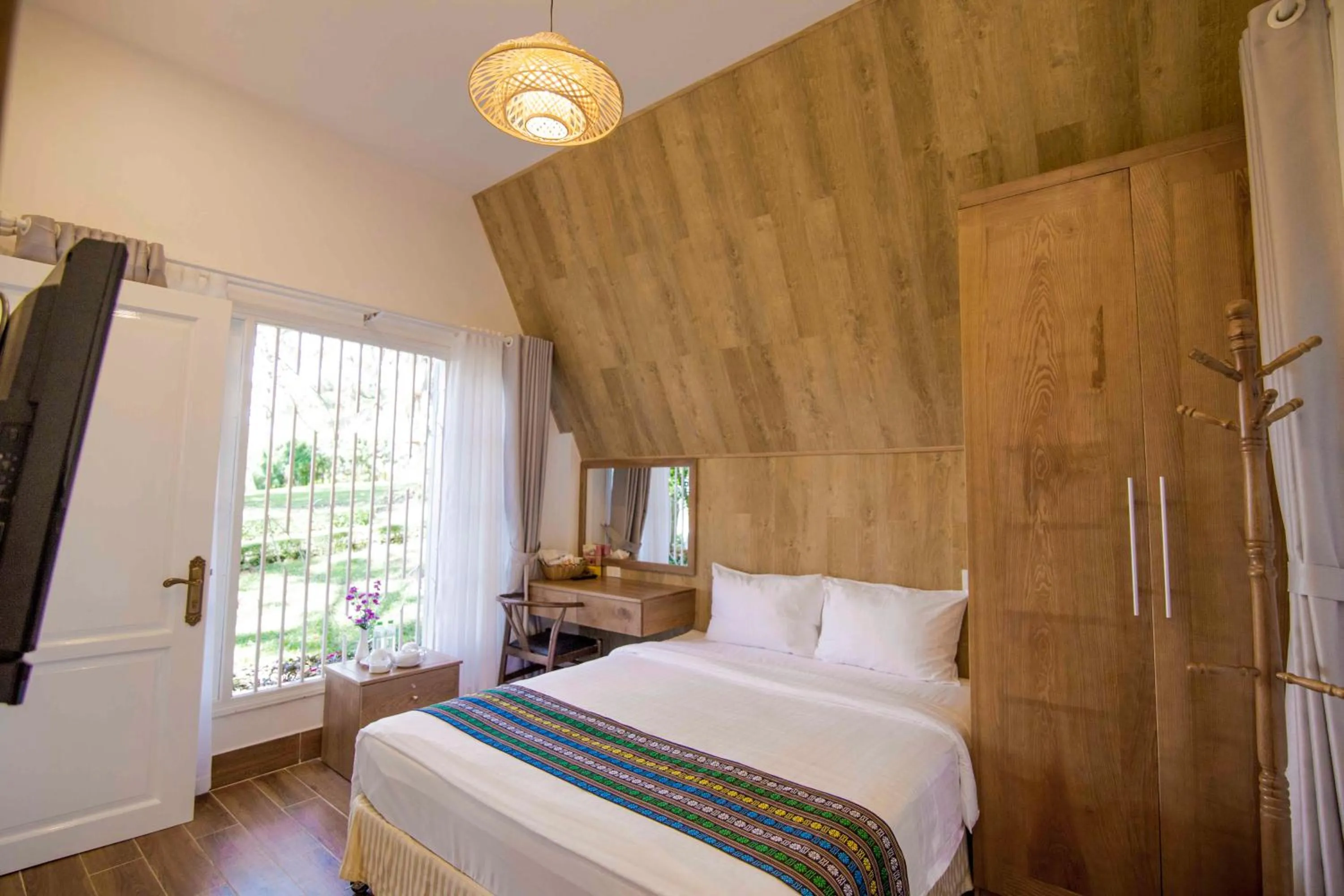 Bed in TTC Dreamy Hill Resort - Unlimited Access to TTC World - Thung Lung Tinh Yeu