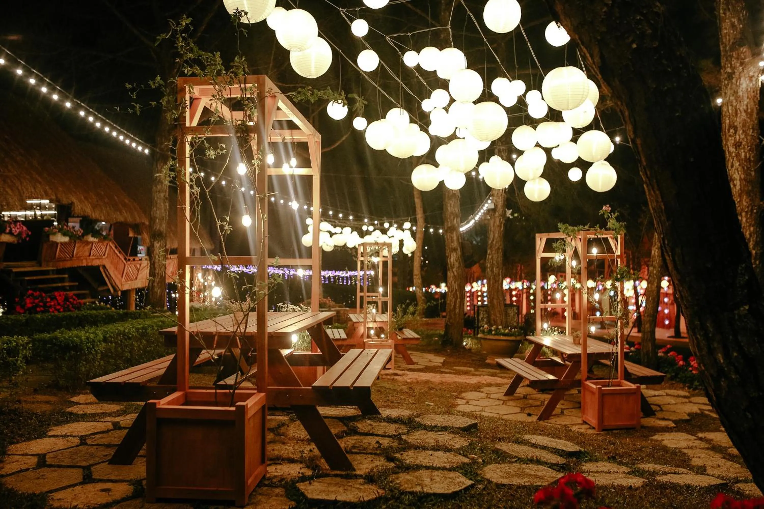 Restaurant/places to eat in TTC Dreamy Hill Resort - Unlimited Access to TTC World - Thung Lung Tinh Yeu