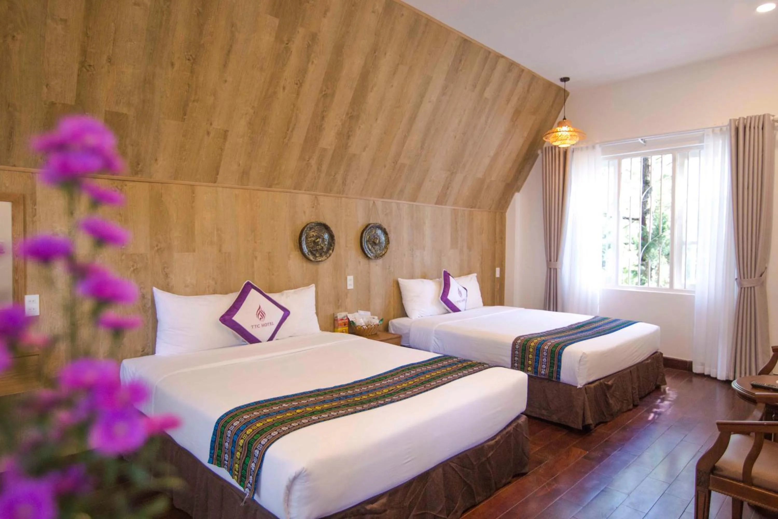 Bed in TTC Dreamy Hill Resort - Unlimited Access to TTC World - Thung Lung Tinh Yeu