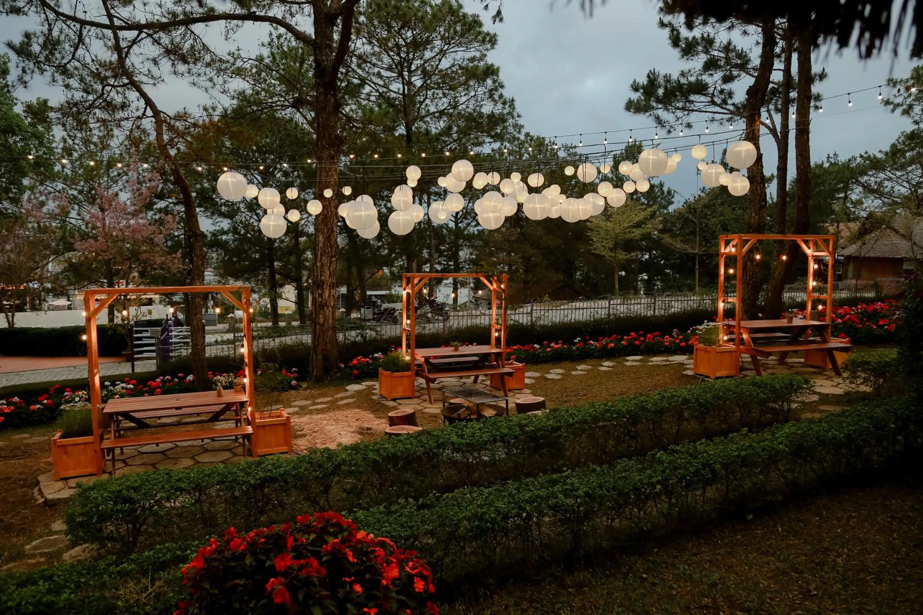 Restaurant/places to eat in TTC Dreamy Hill Resort - Unlimited Access to TTC World - Thung Lung Tinh Yeu