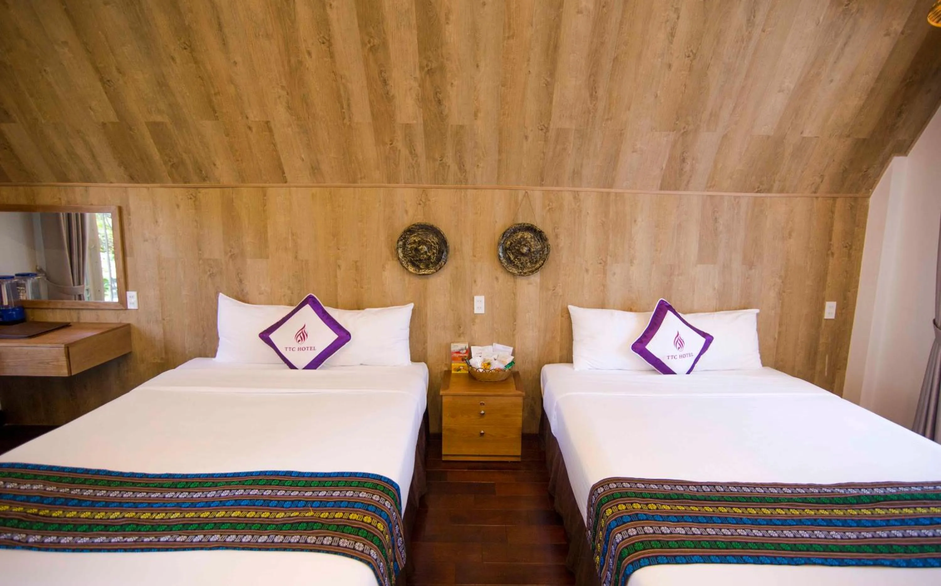 Bed in TTC Dreamy Hill Resort - Unlimited Access to TTC World - Thung Lung Tinh Yeu