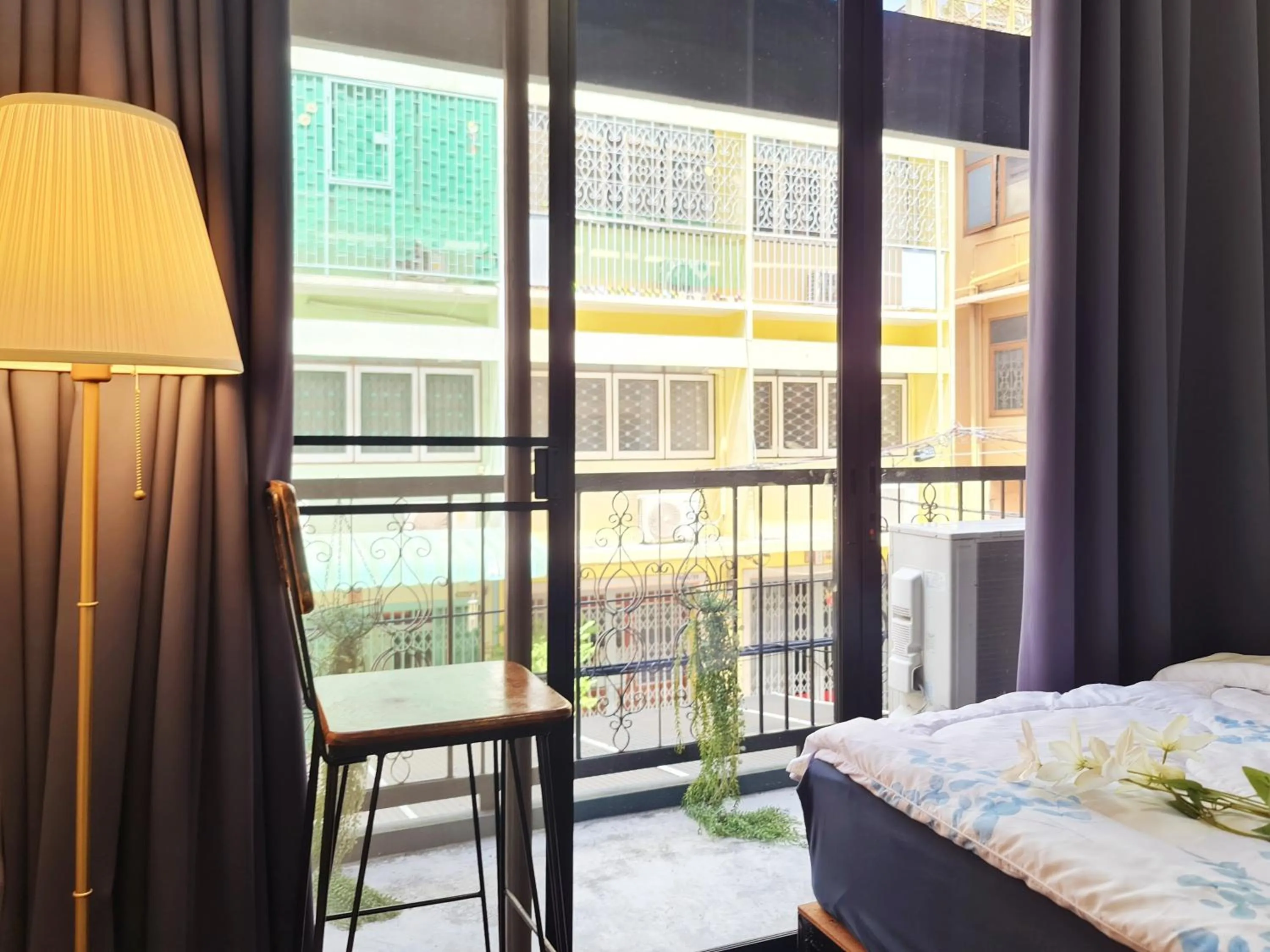 Balcony/Terrace, Bed in MEEMAW'S House Hostel