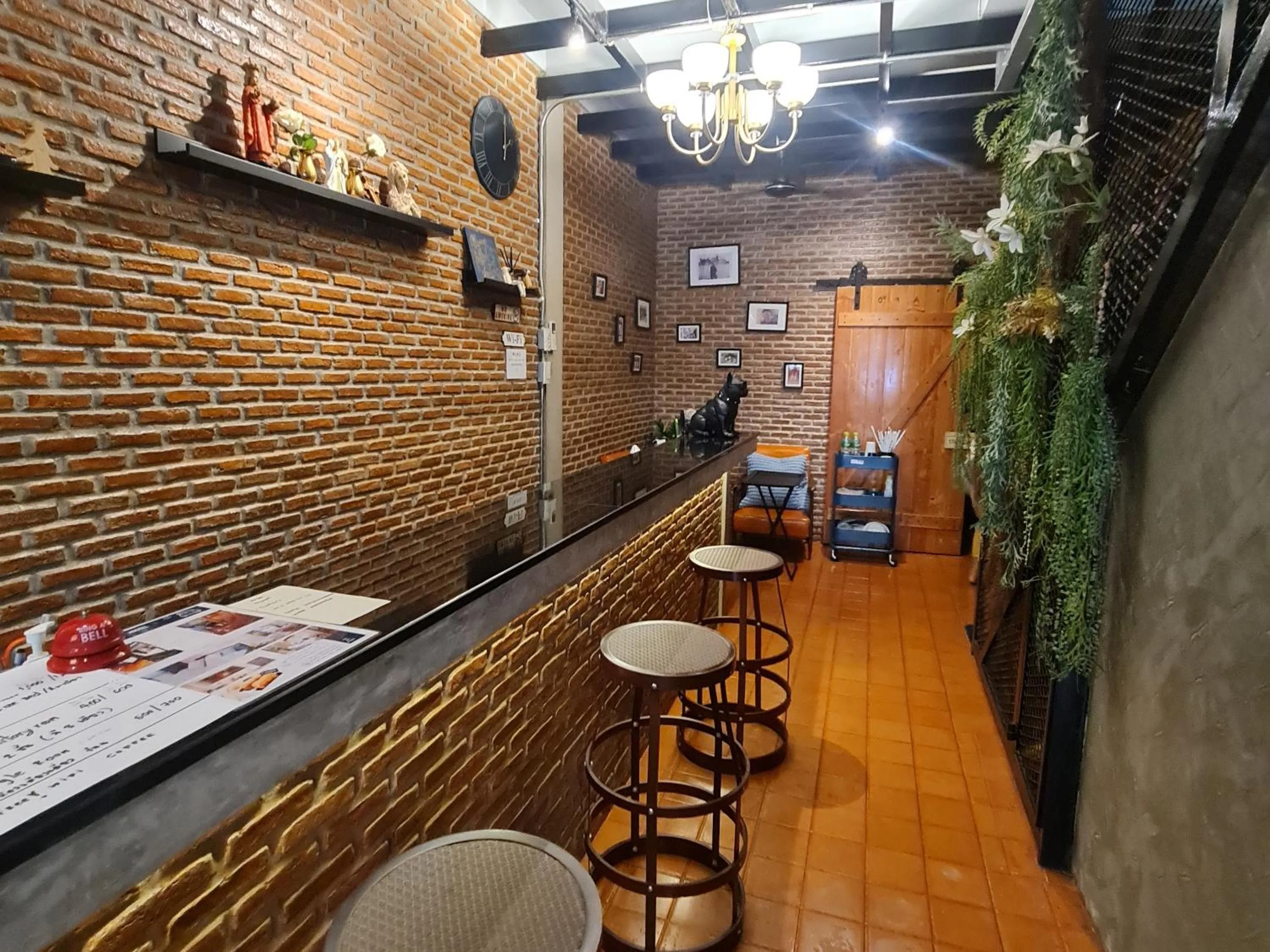 Lobby or reception in MEEMAW'S House Hostel