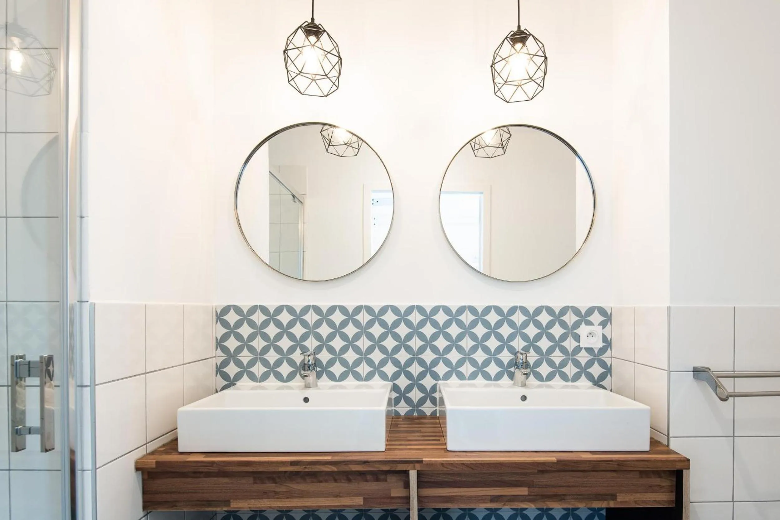 Bathroom in Le Couvent - Hostel