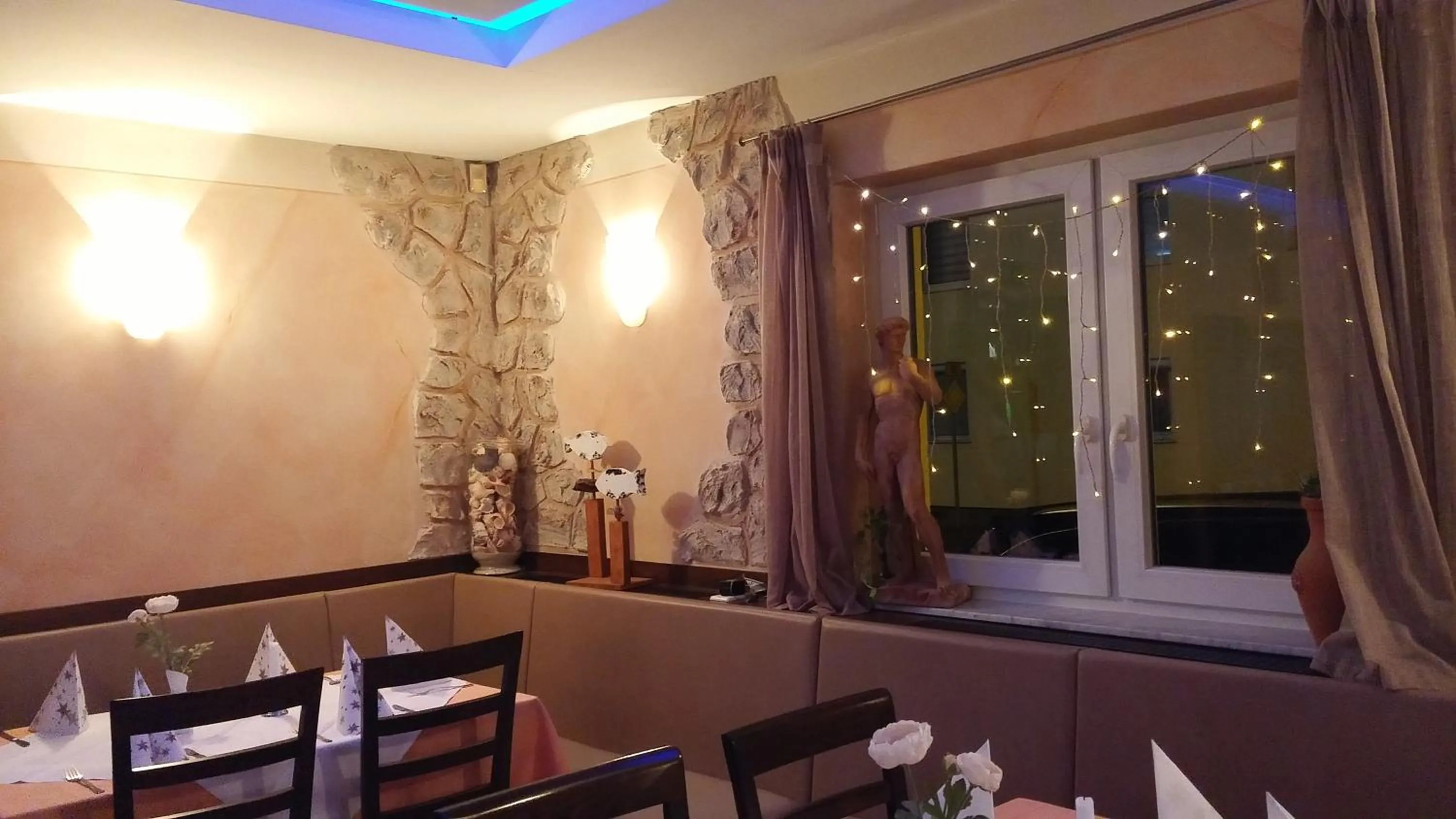 Restaurant/places to eat in Hotel-Restaurant Zum Bäumle